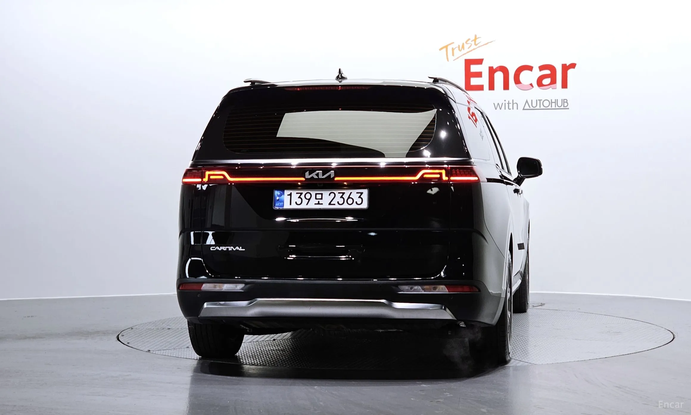 Kia Carnival Gen 4 превью 3