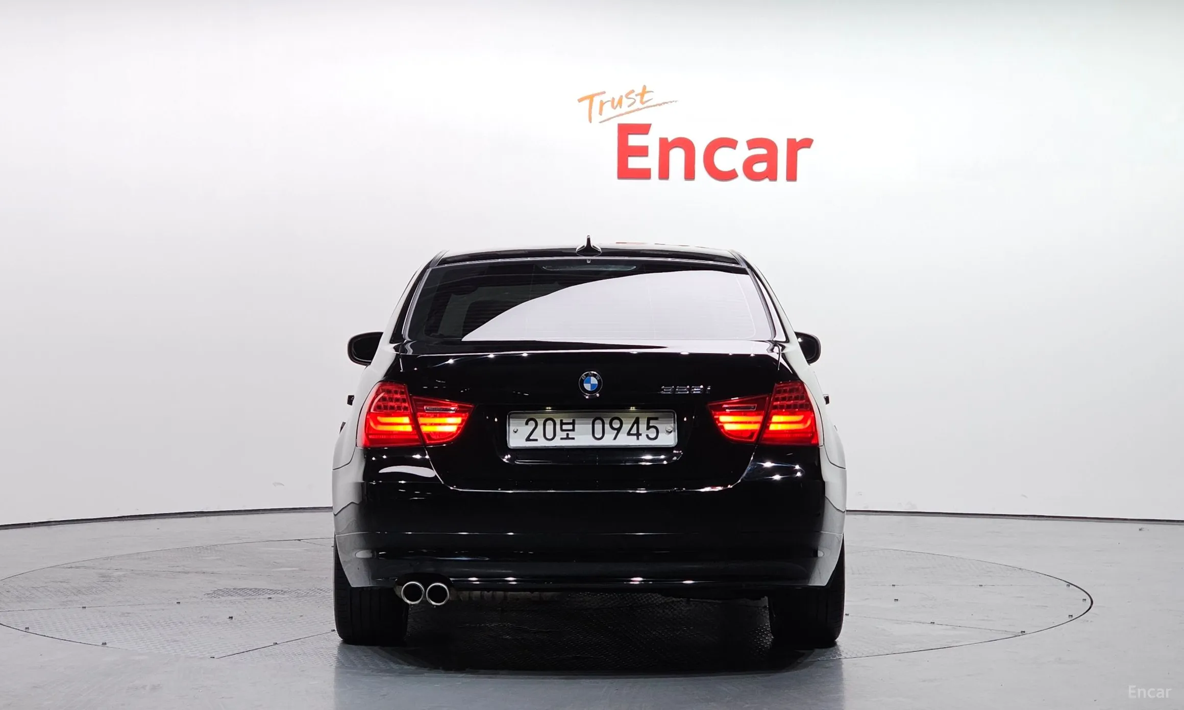 BMW 3 Series (E90) превью 3