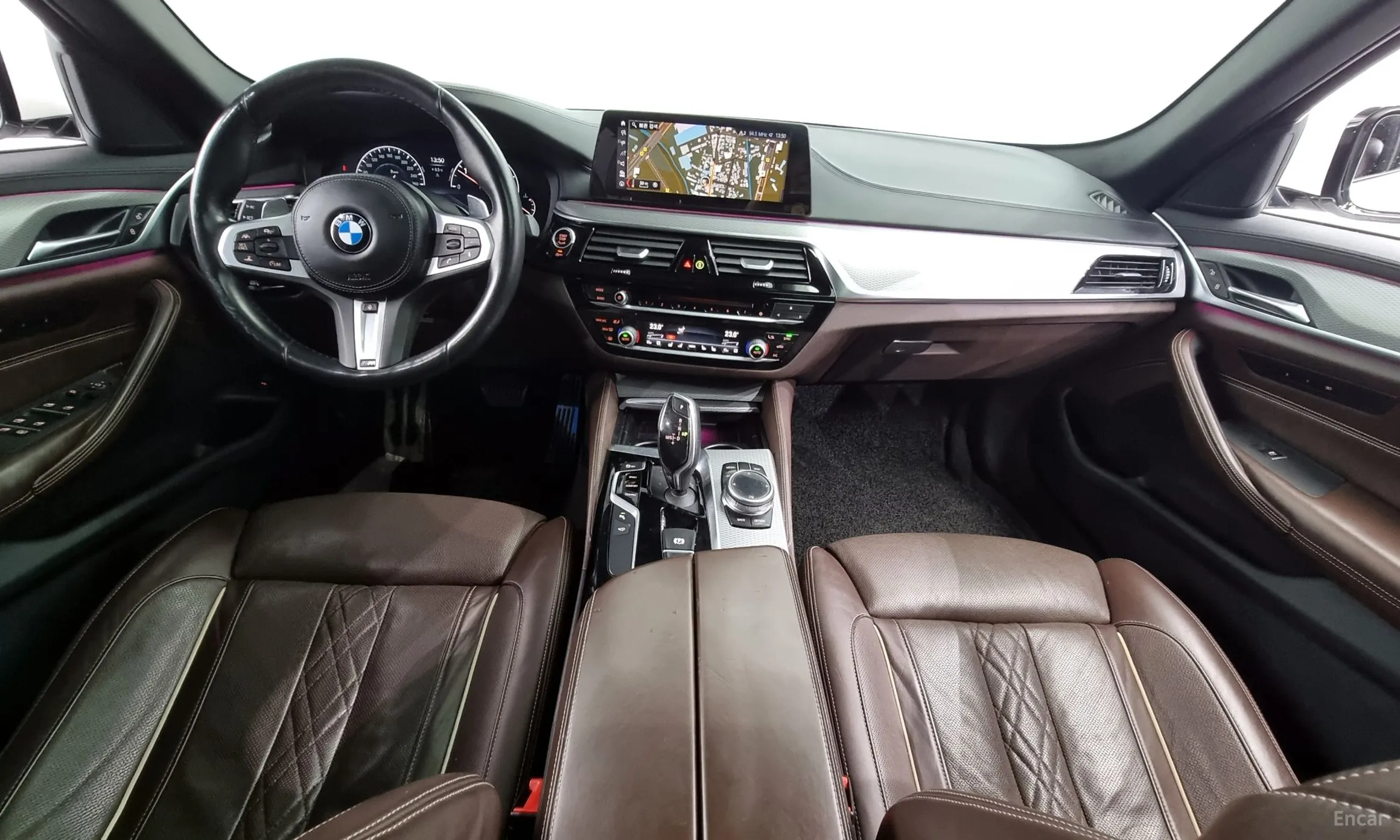 BMW 5 Series (G30) превью 4