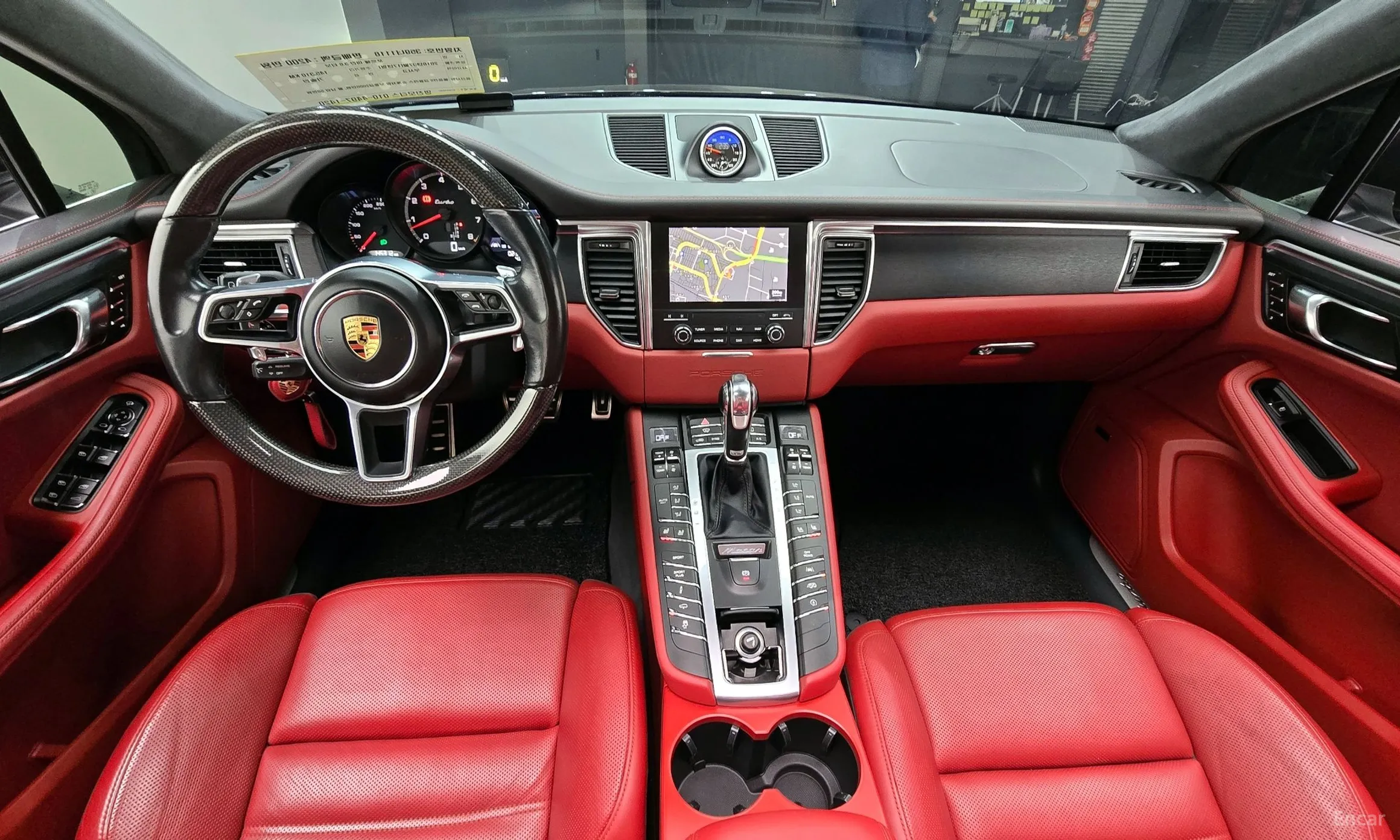 Porsche Macan превью 4