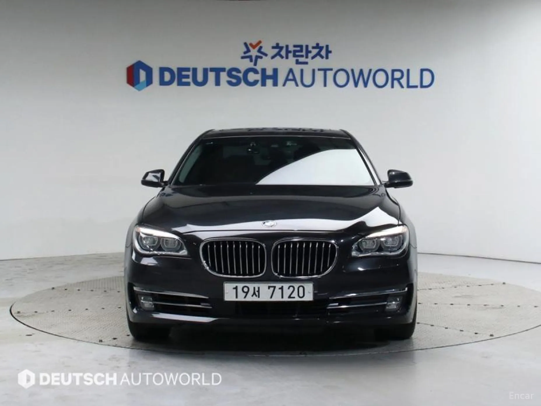 BMW 7 Series (F01)