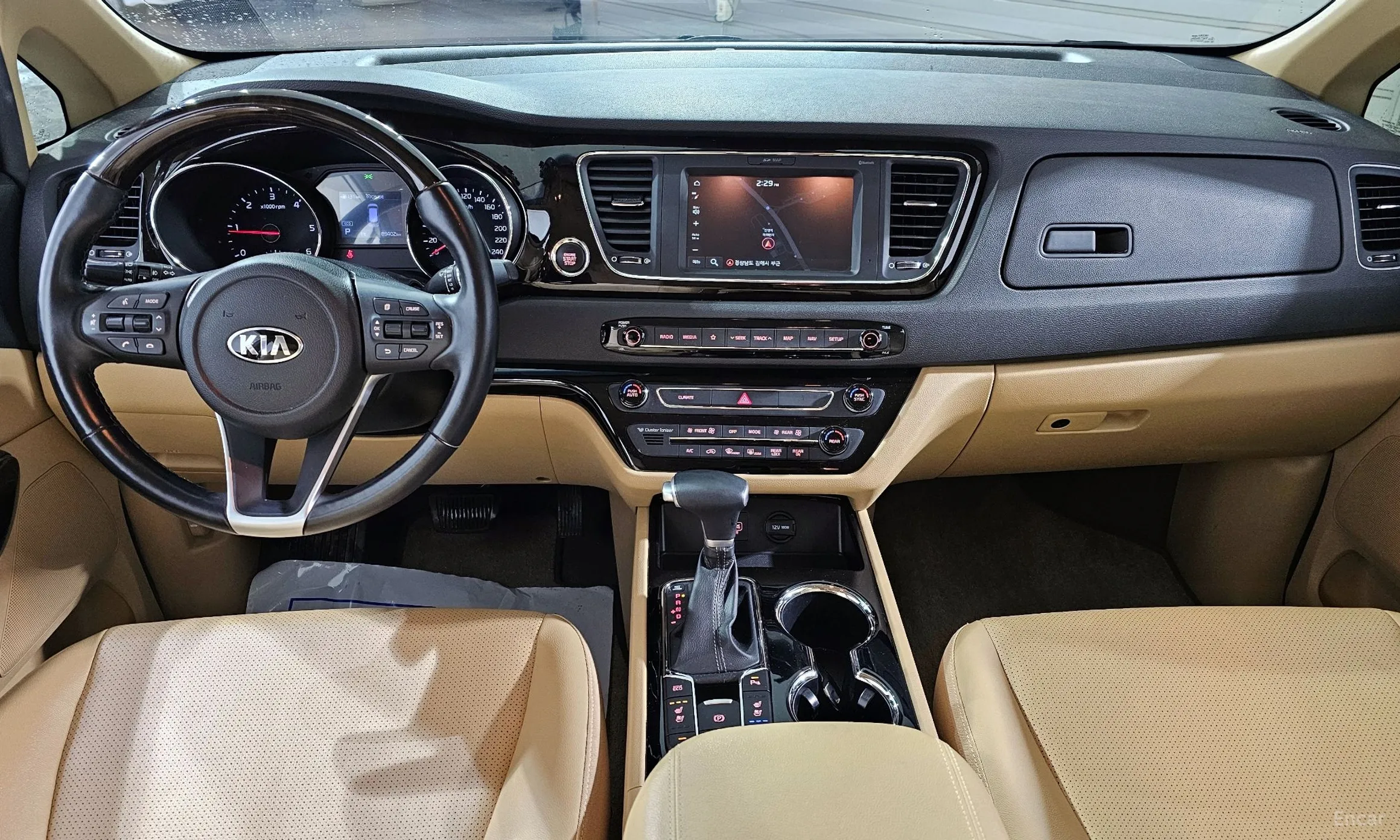 Kia Carnival превью 4