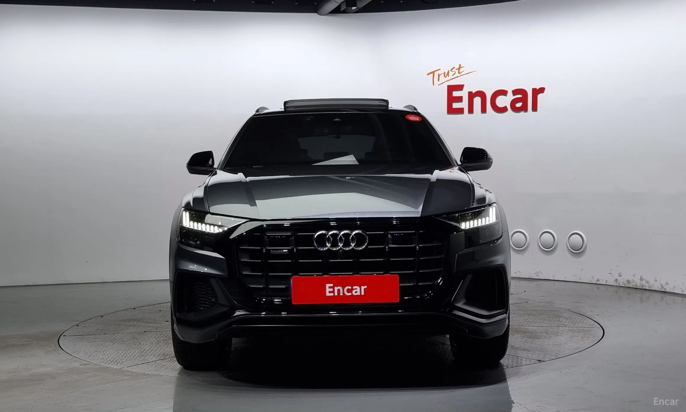 Audi Q8 (4M)