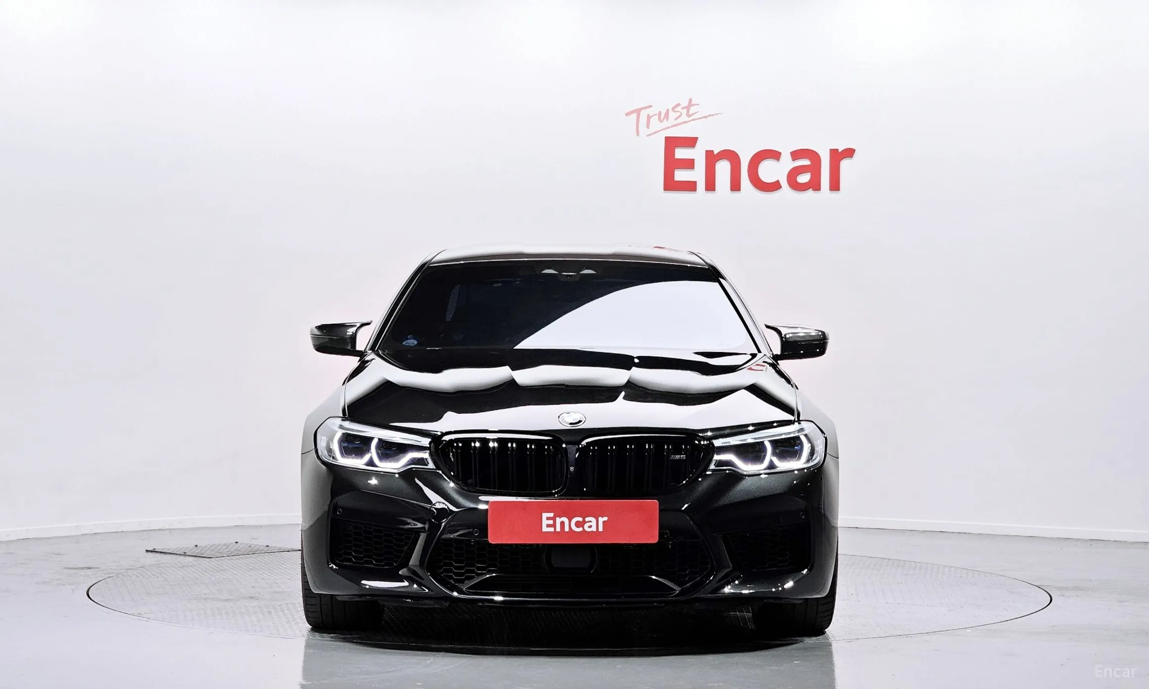 BMW M5 (F90)