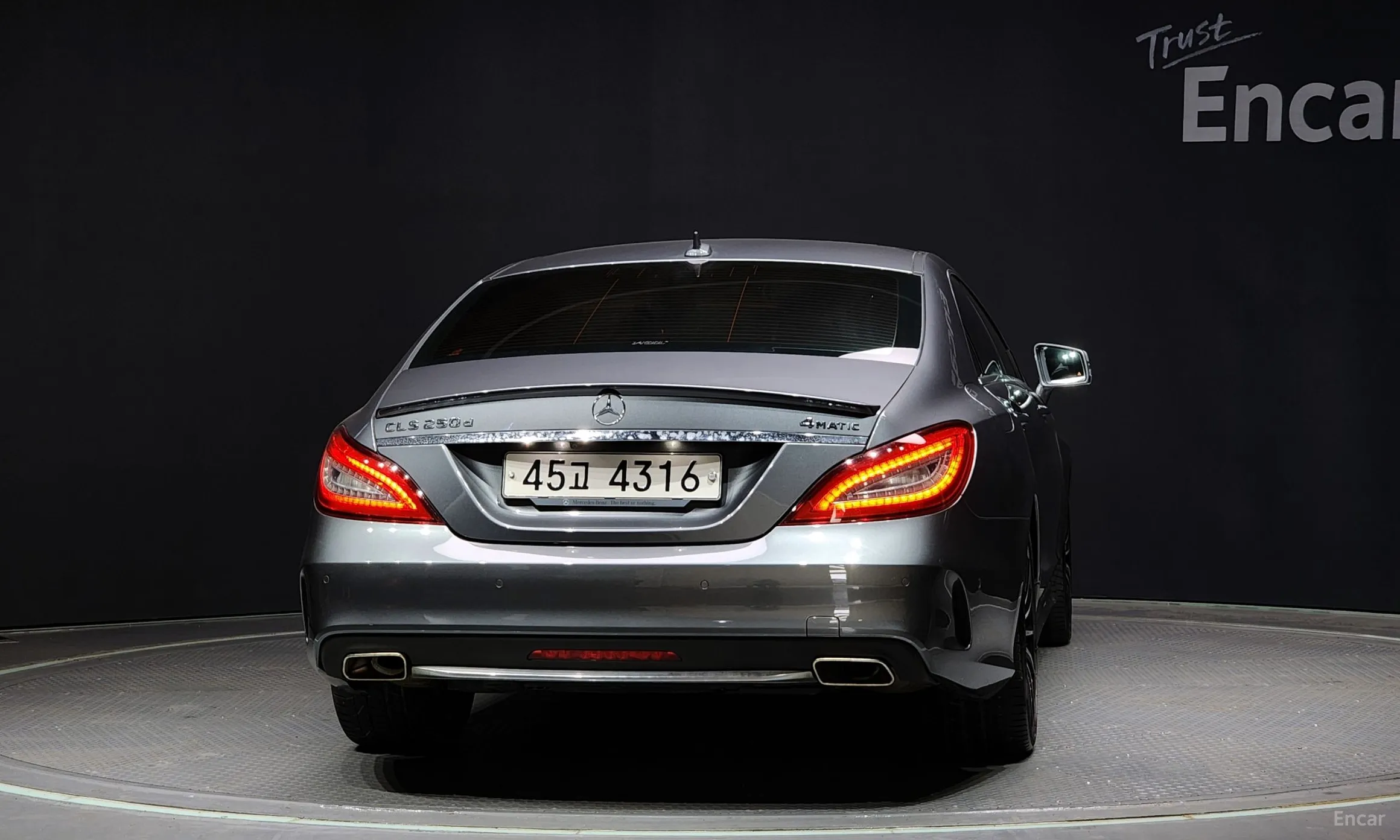 Mercedes Benz CLS-Class W218 превью 3