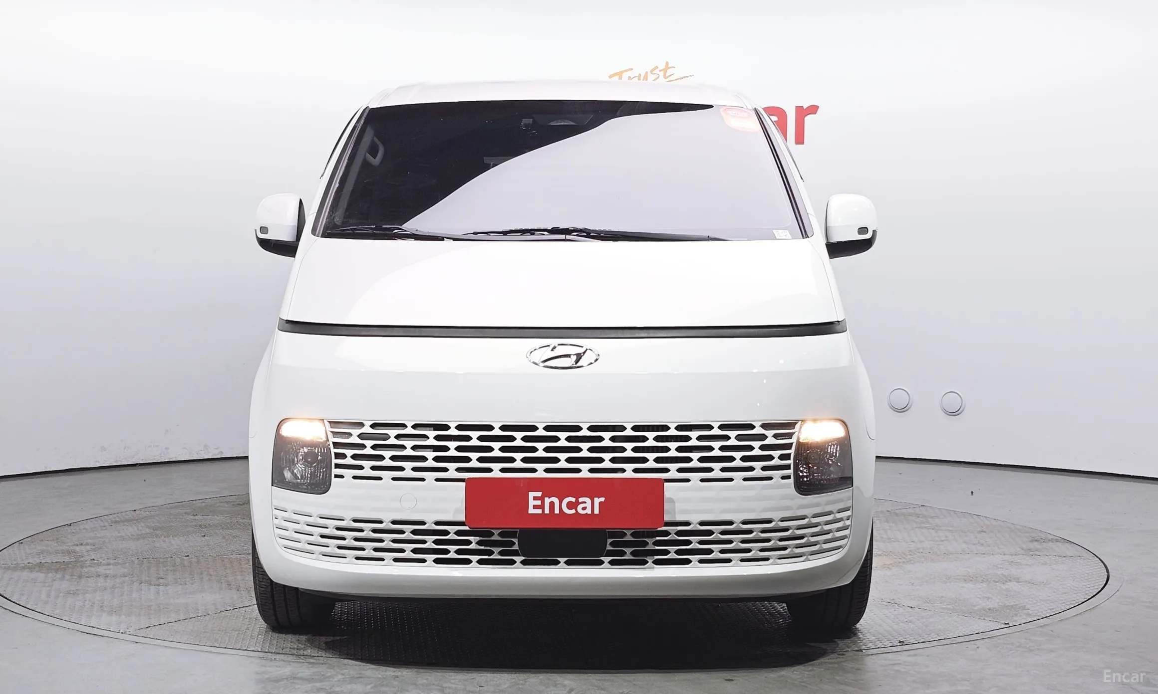 Hyundai Staria превью 2