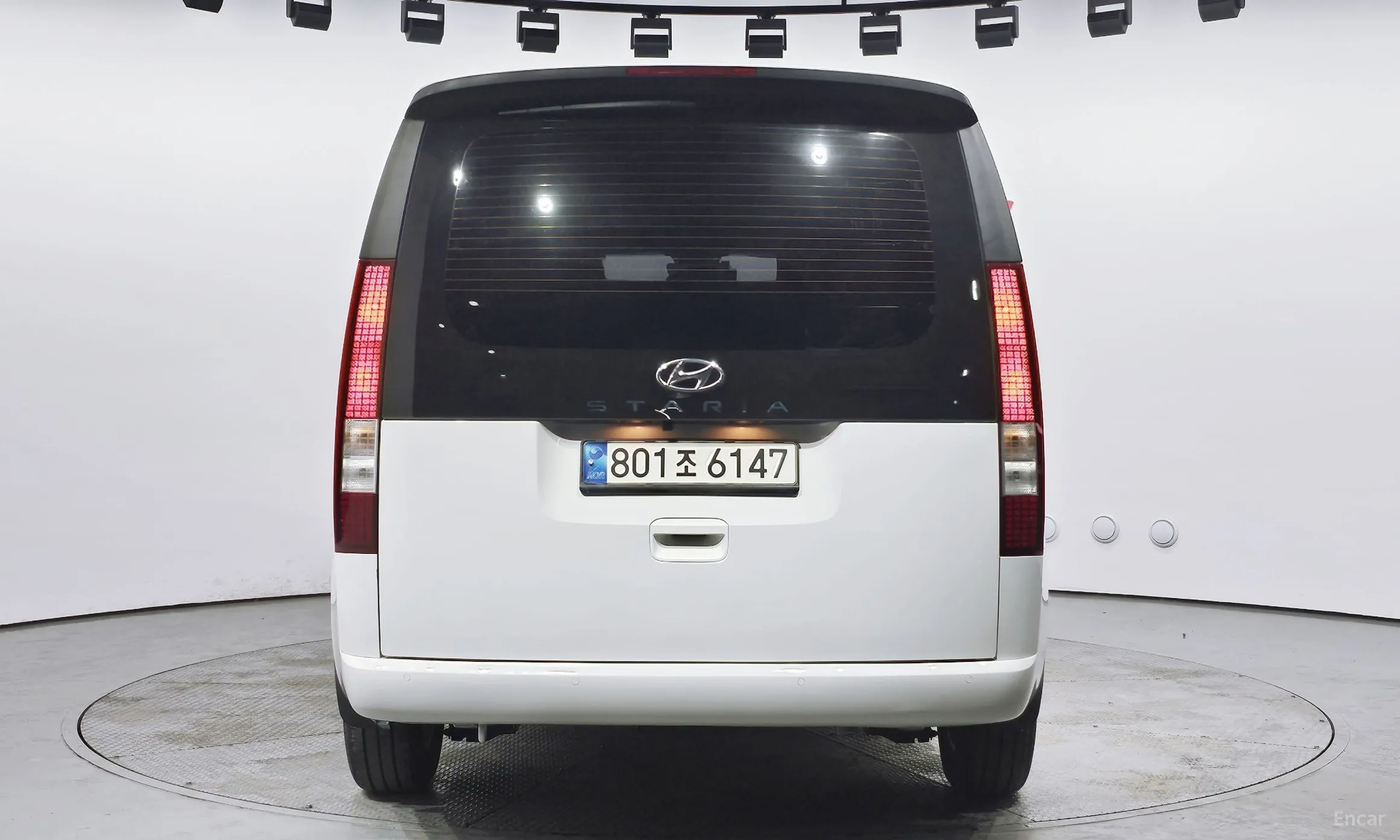 Hyundai Staria превью 3