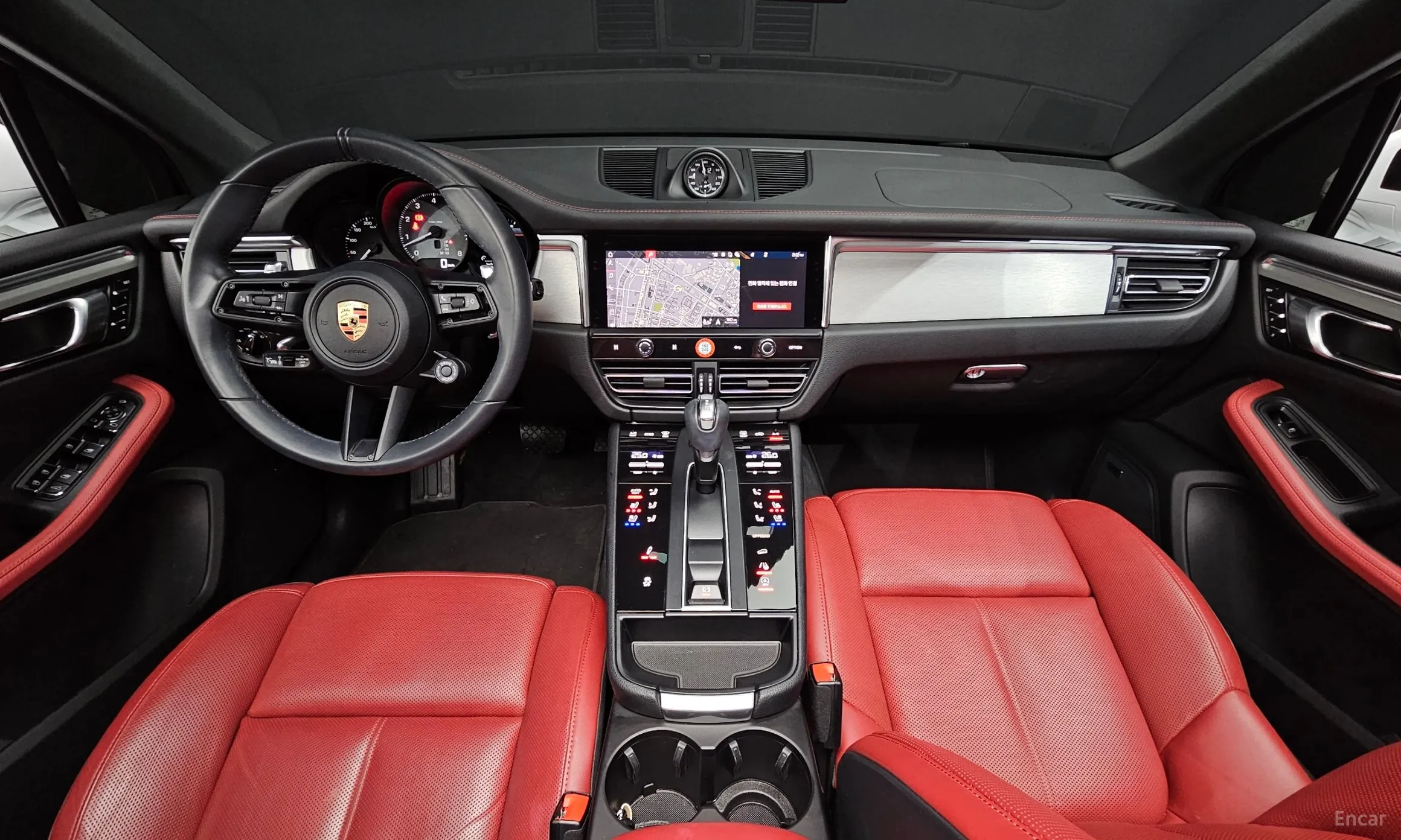 Porsche Macan превью 4