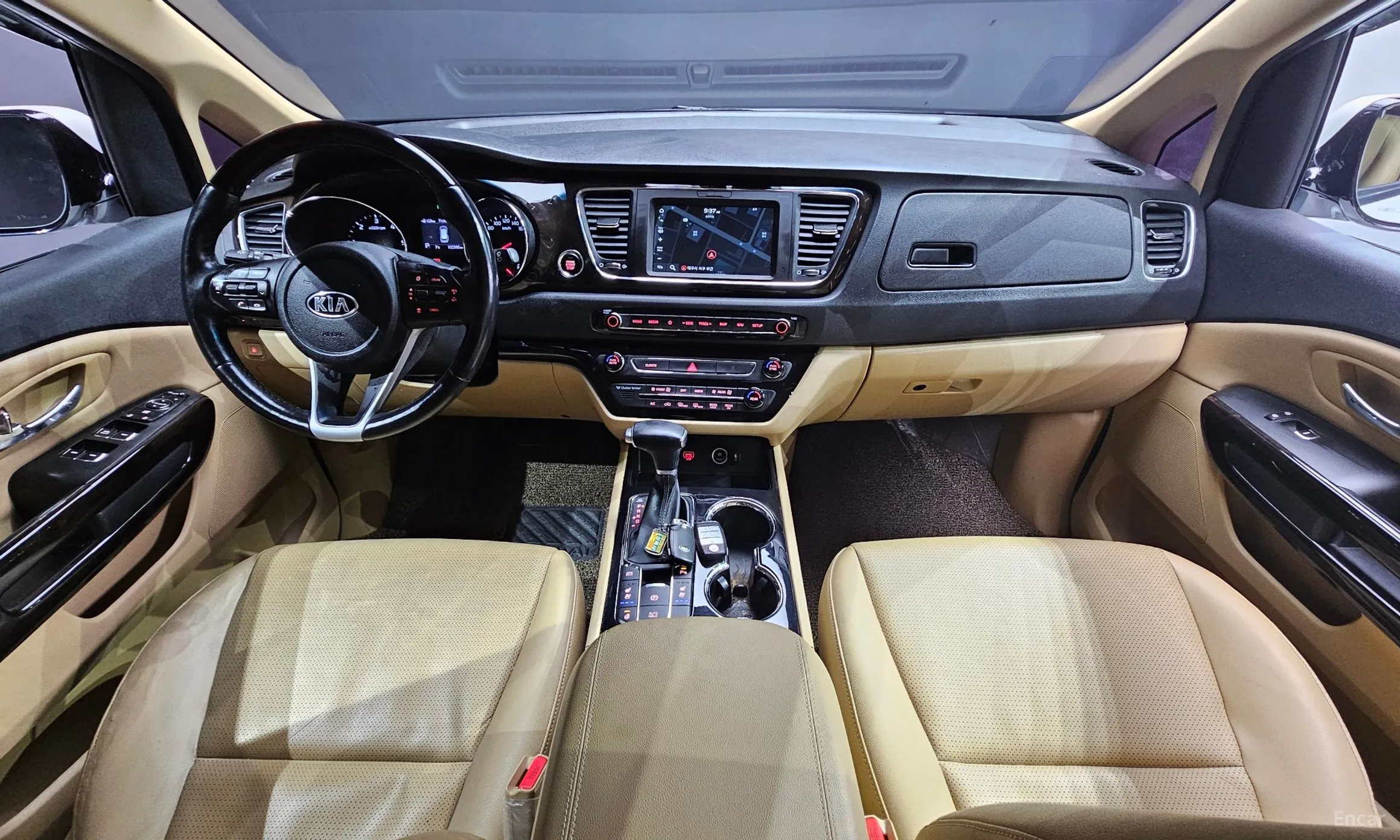 Kia Carnival превью 4