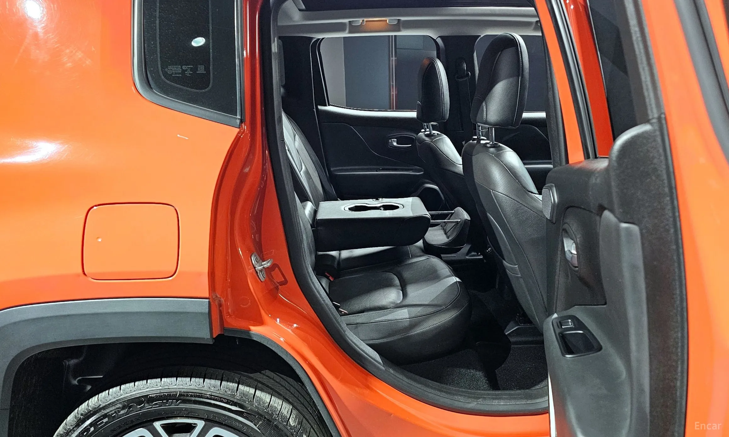 Jeep Renegade превью 12