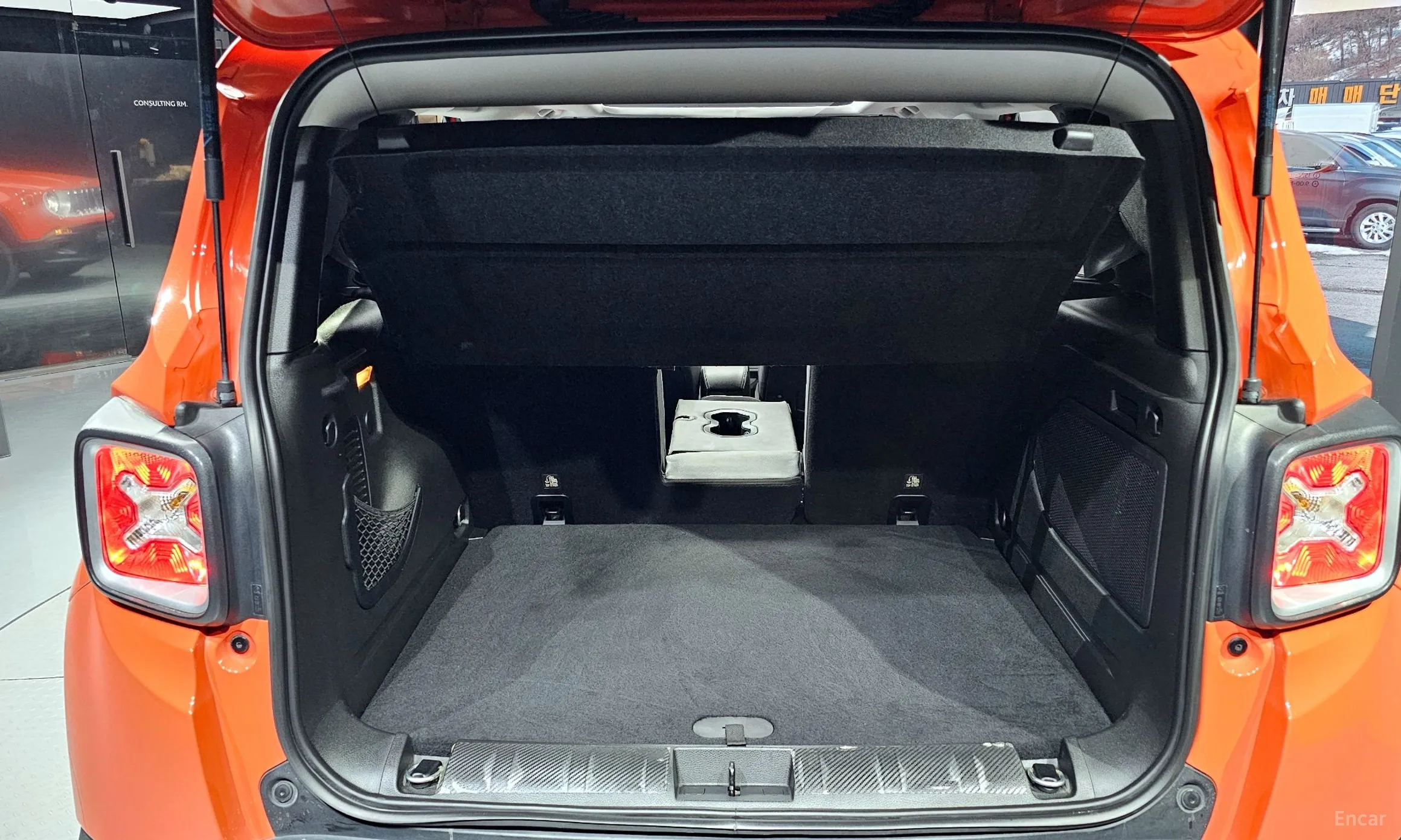 Jeep Renegade превью 20