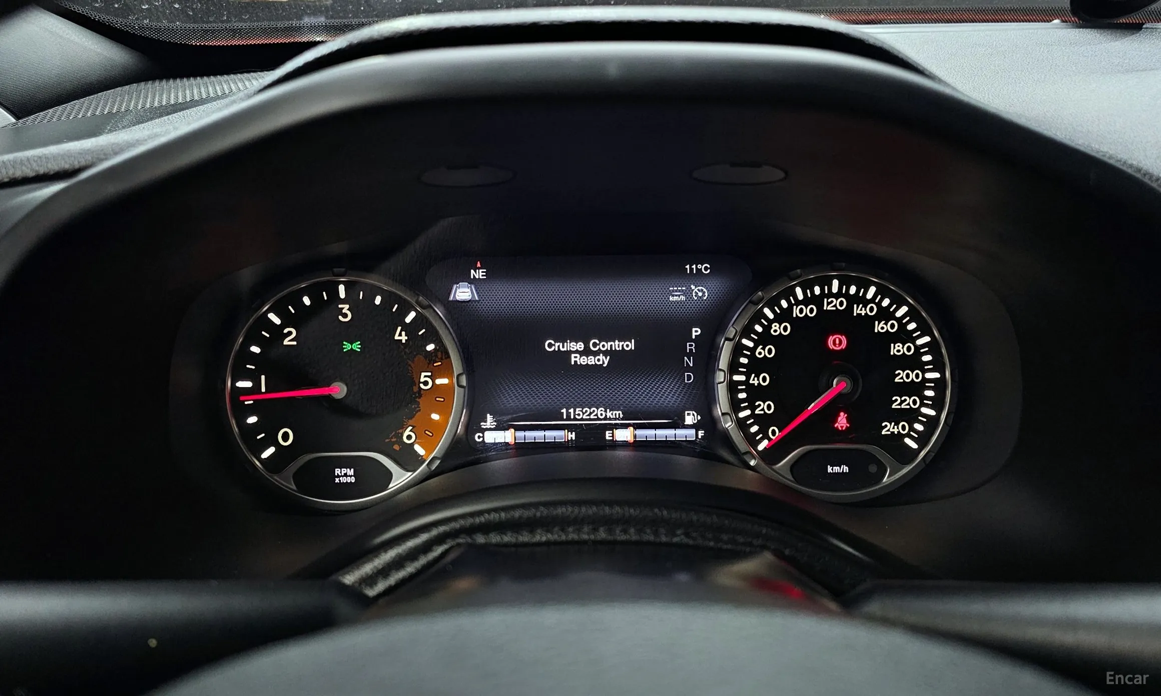 Jeep Renegade превью 8