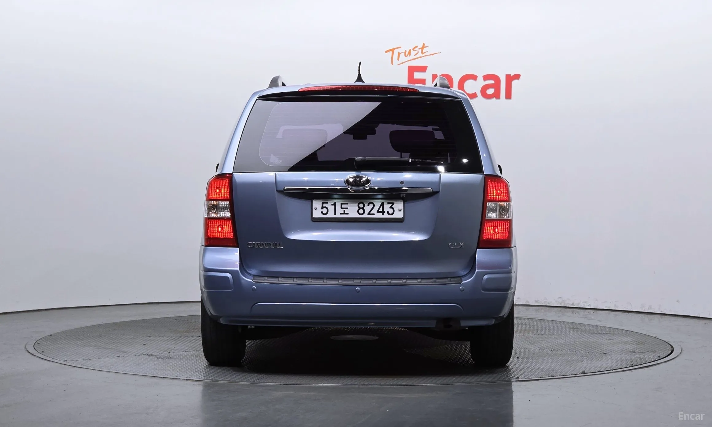 Kia New Carnival превью 3