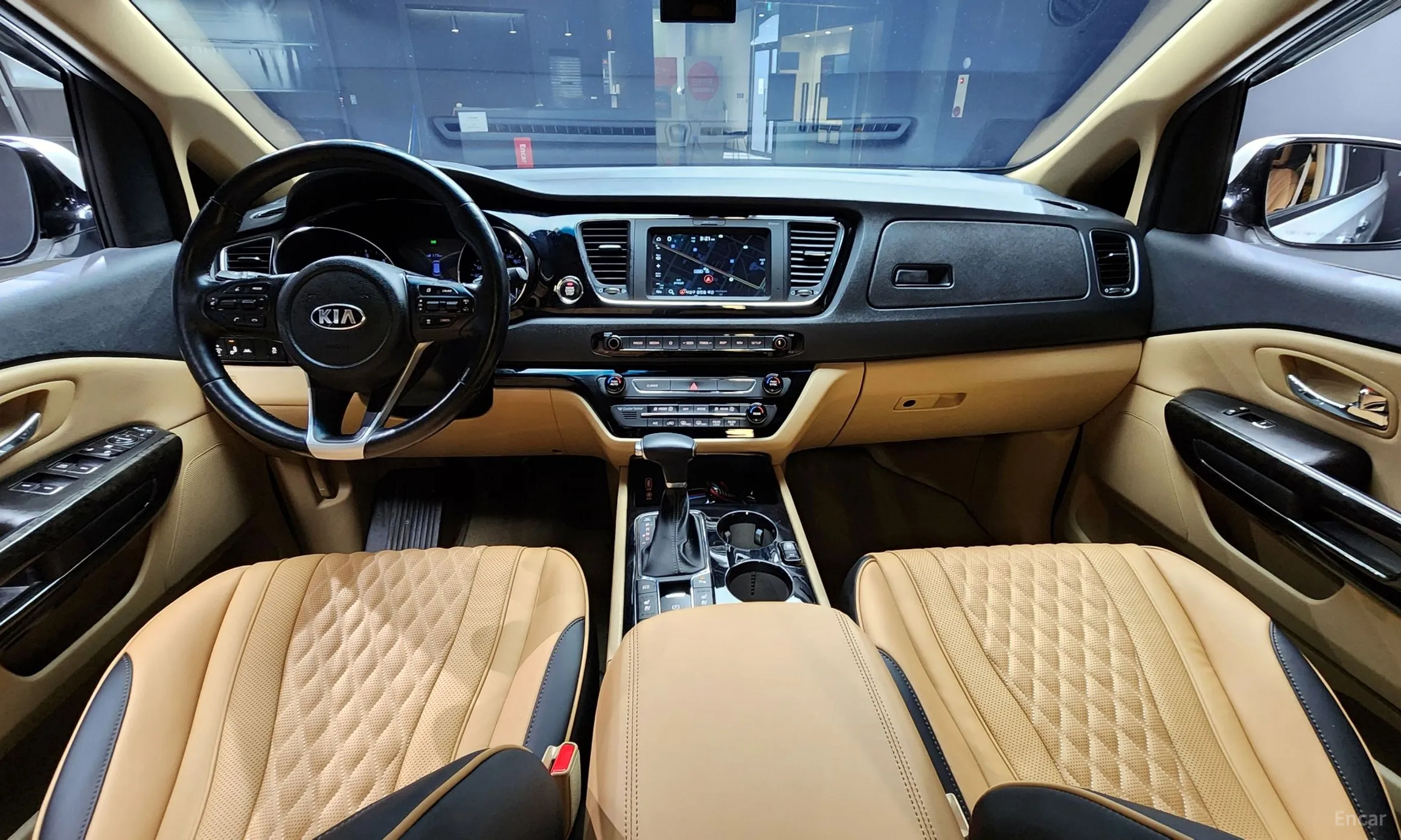 Kia Carnival превью 4