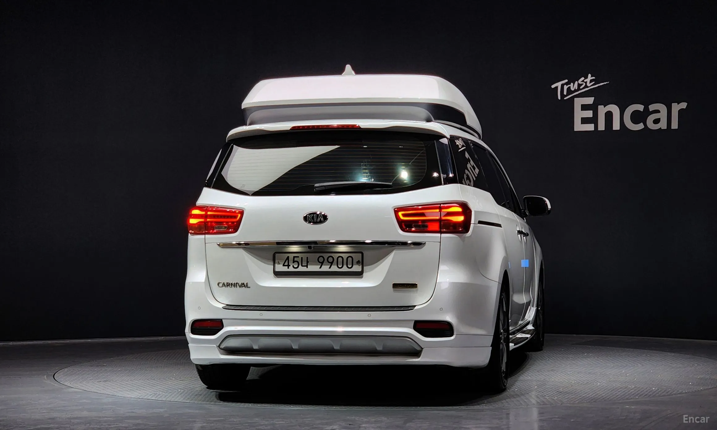 Kia Carnival превью 3