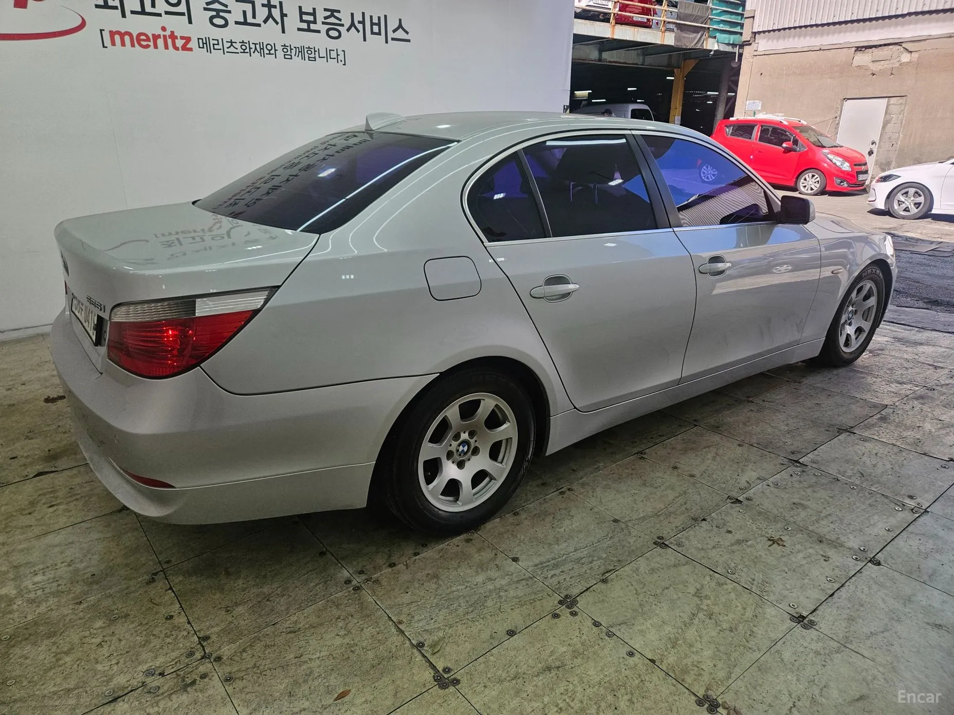 BMW 5 Series (E60) превью 2