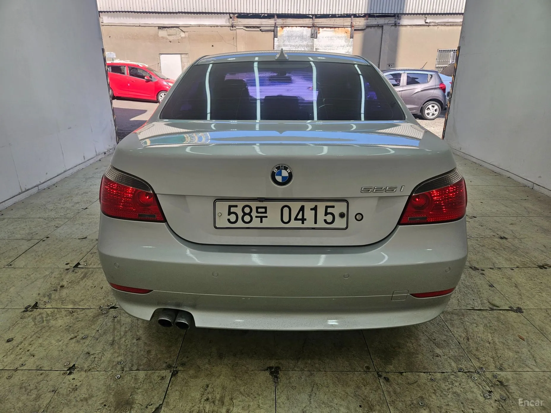 BMW 5 Series (E60) превью 3