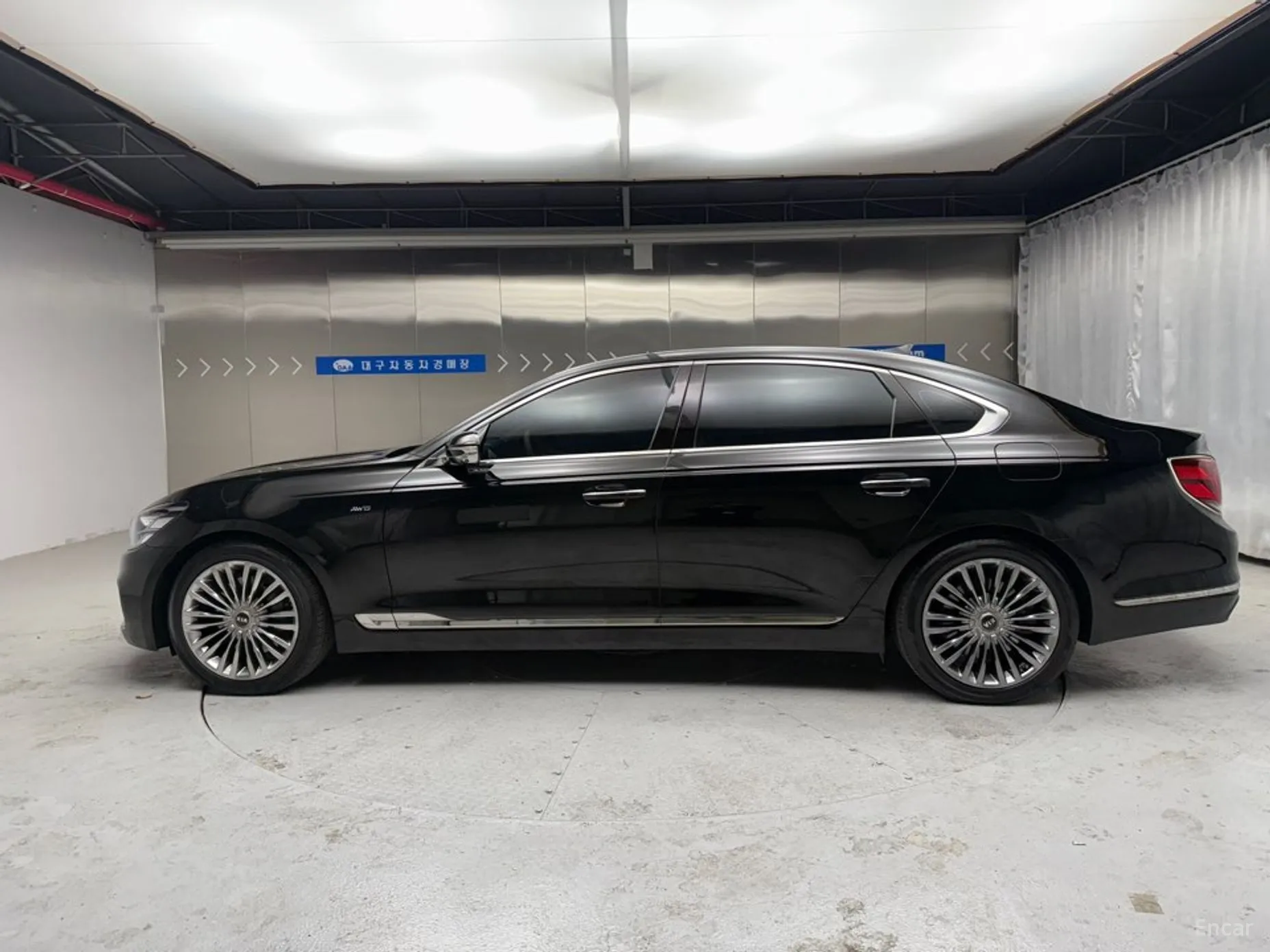 Kia K9 превью 4