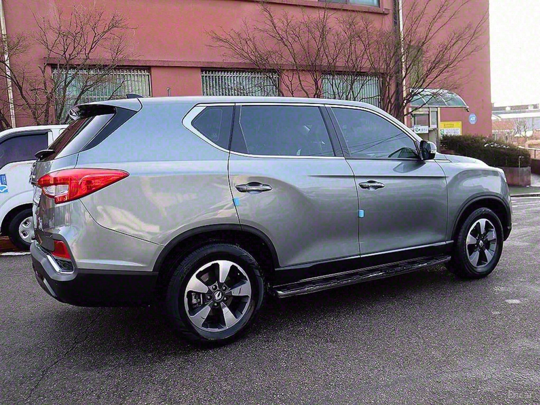 KG Mobility (SsangYong) G4 Rexton превью 3