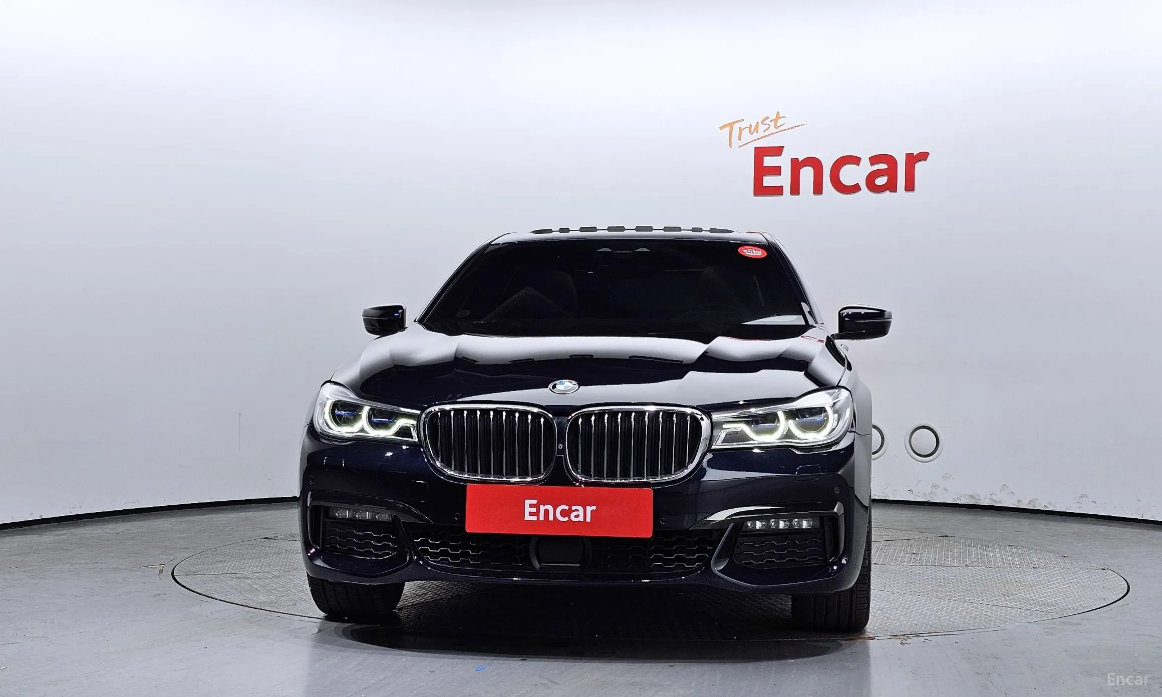 BMW 7 Series (G11) превью 2
