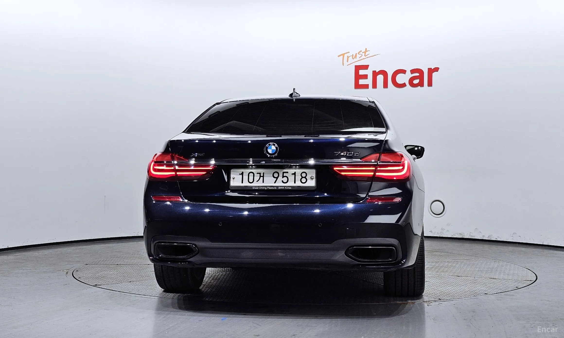 BMW 7 Series (G11) превью 3