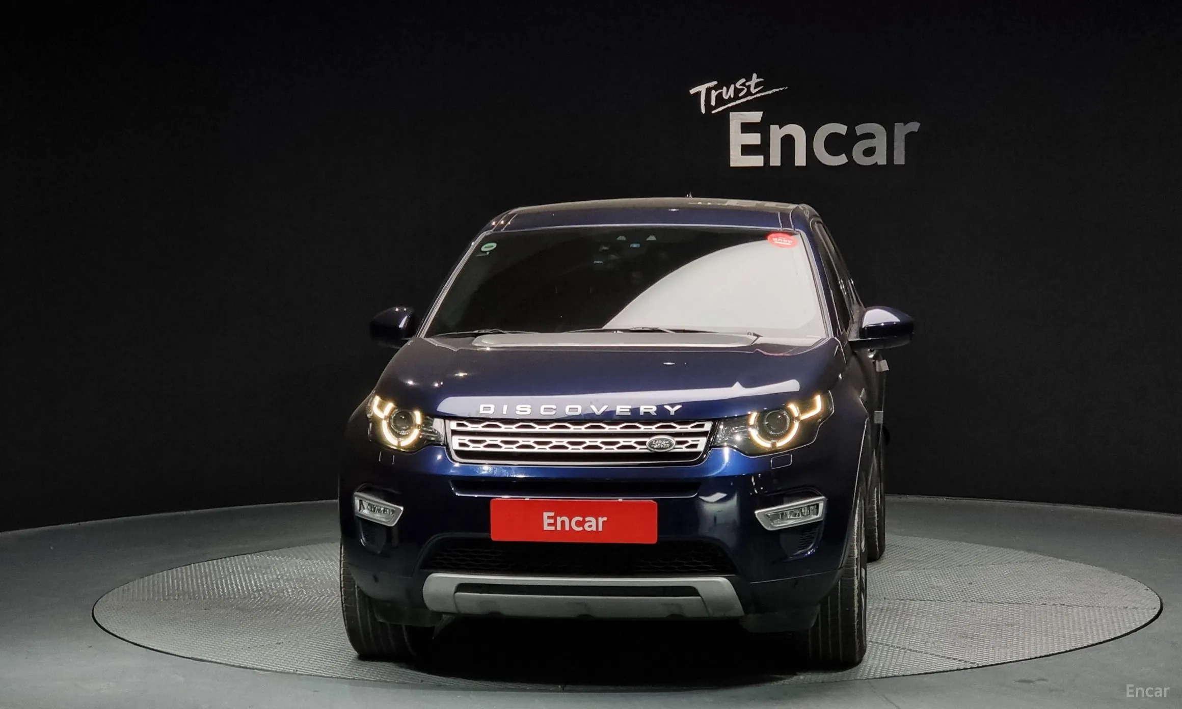 Land Rover Discovery Sports превью 2