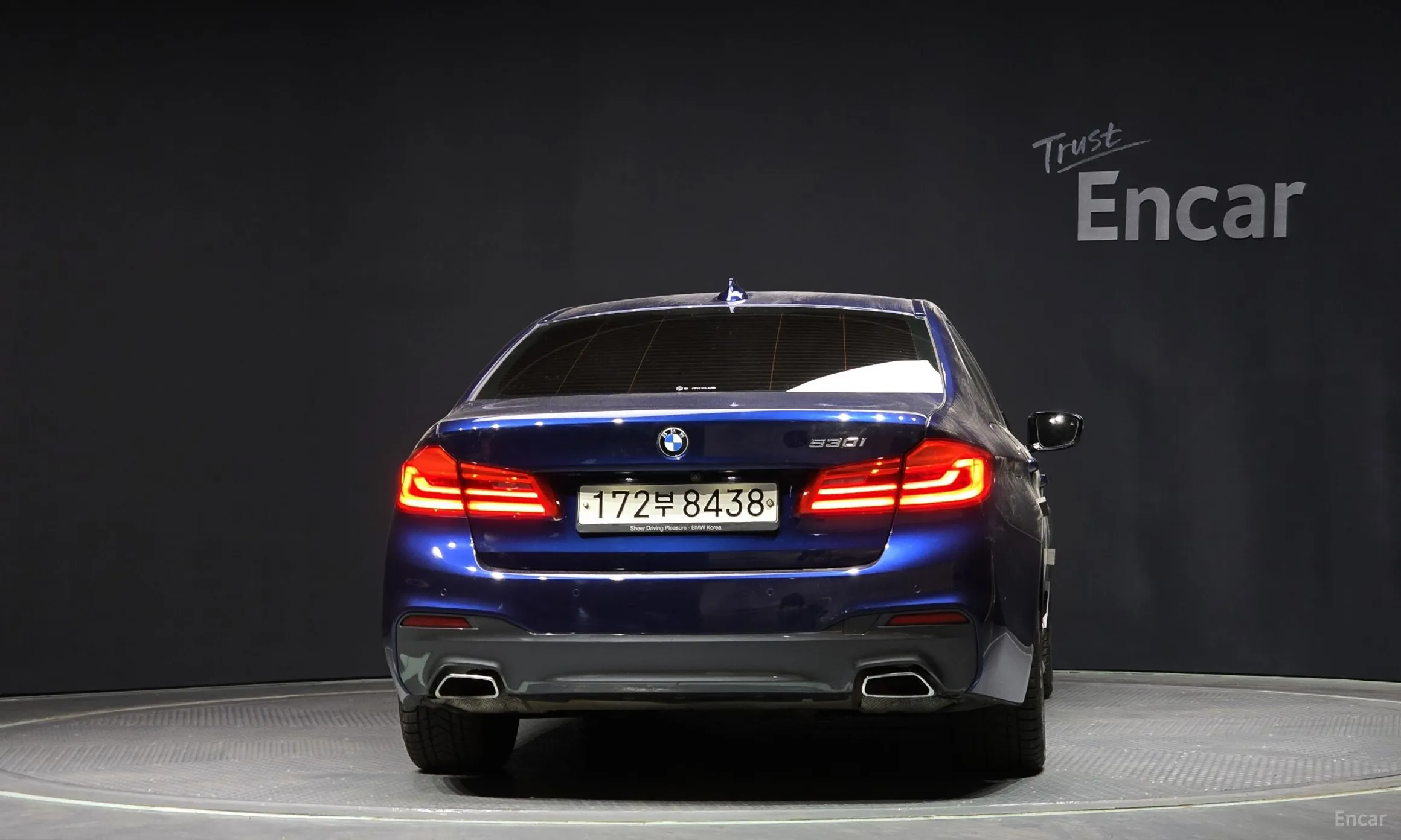 BMW 5 Series (G30) превью 3
