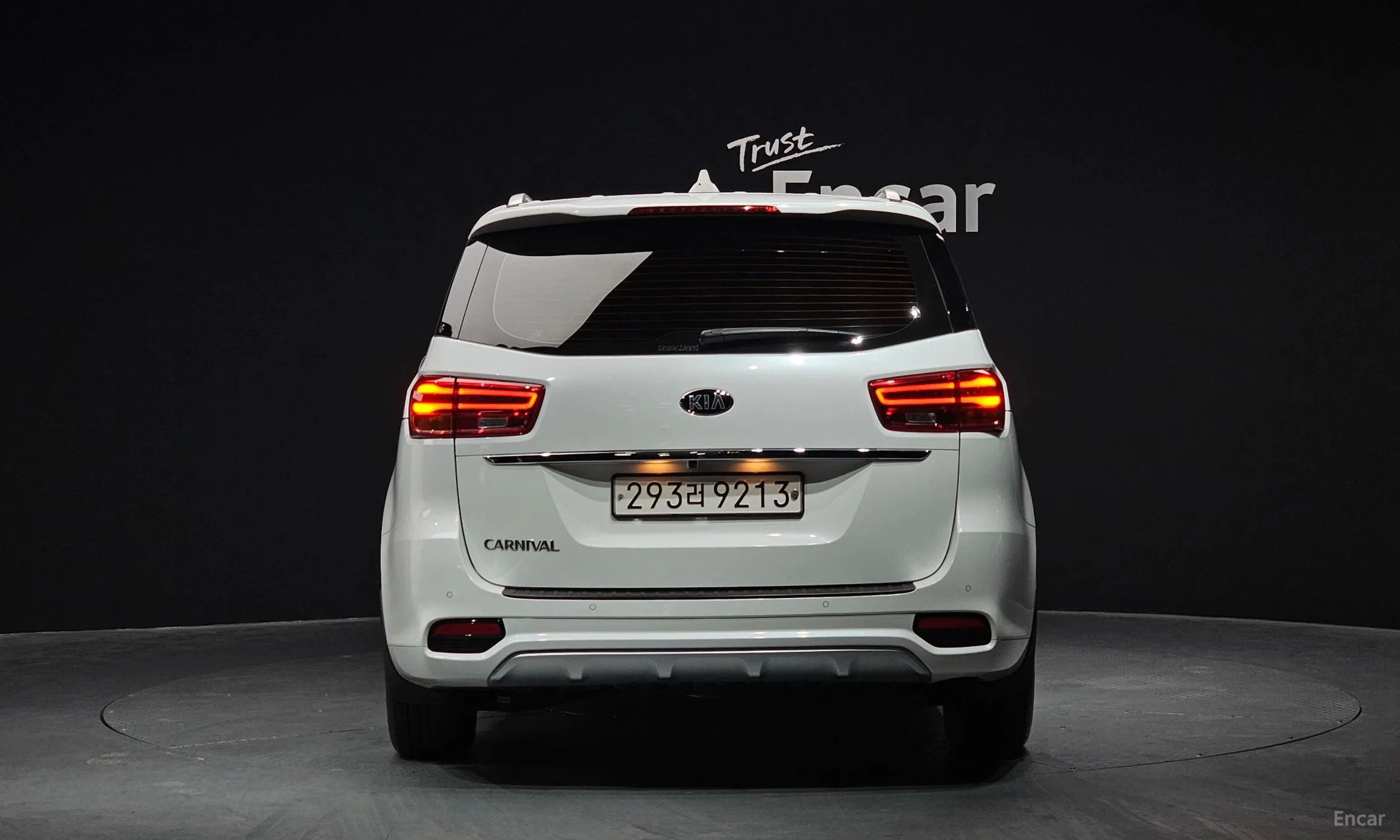 Kia Carnival превью 3