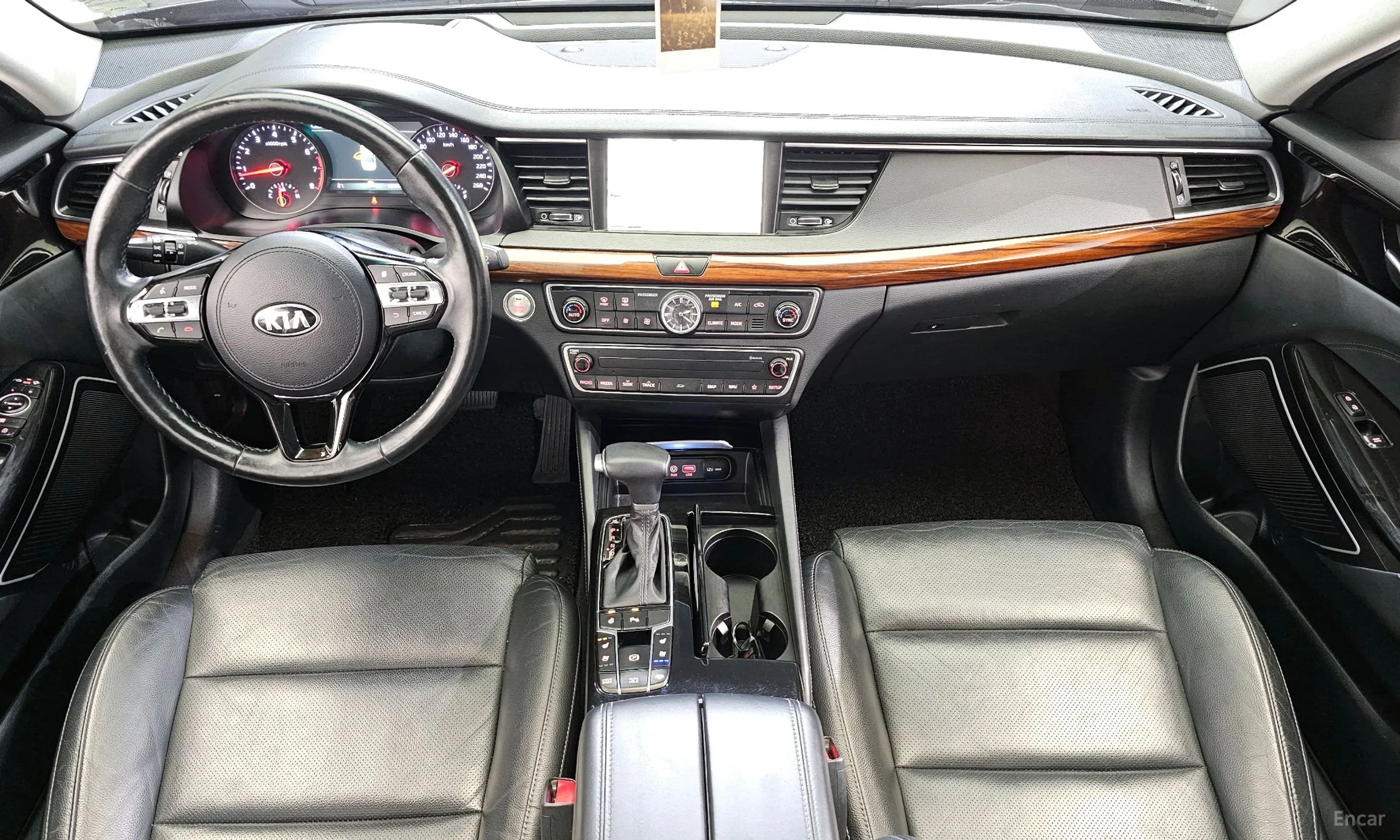 Kia K7 превью 4