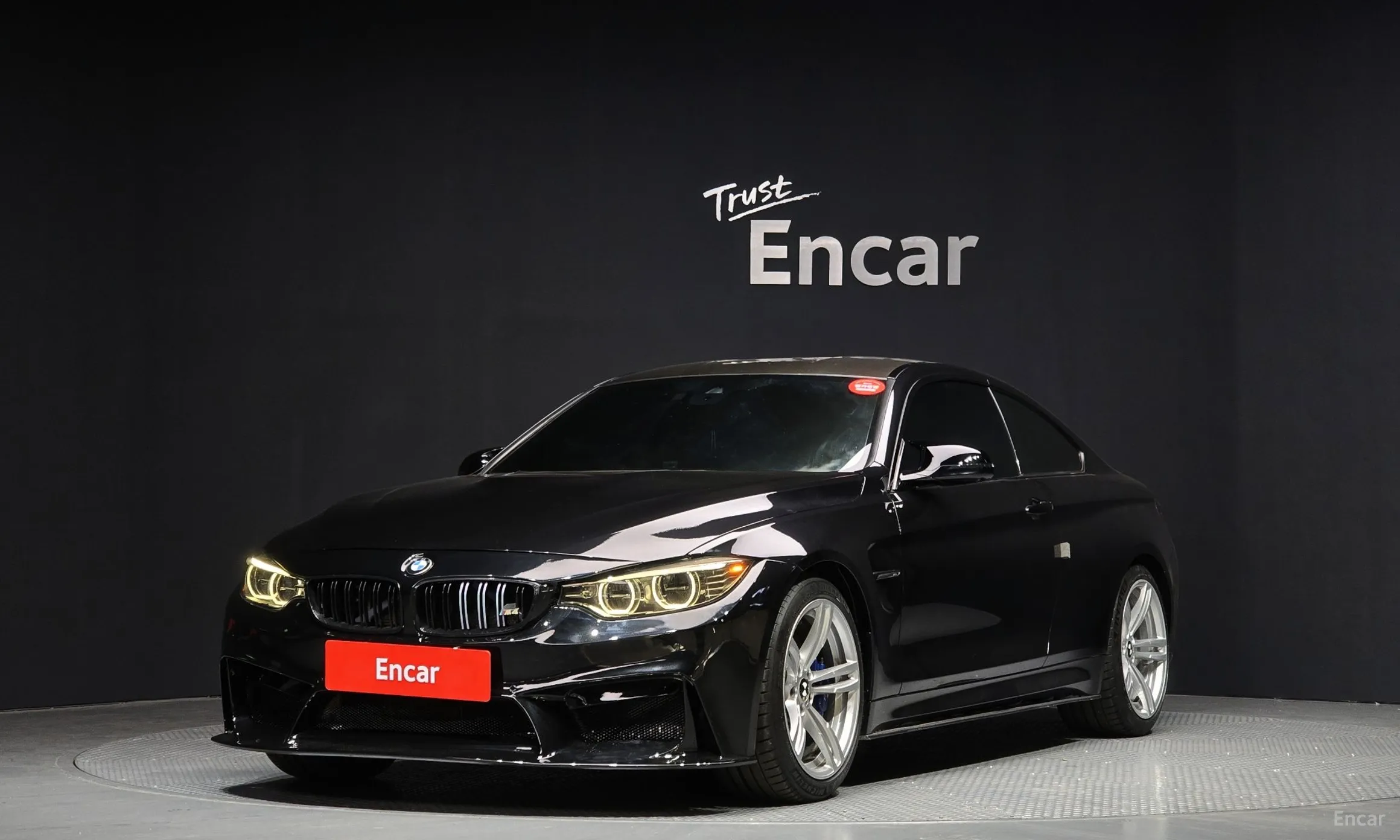 BMW M4 (F82)