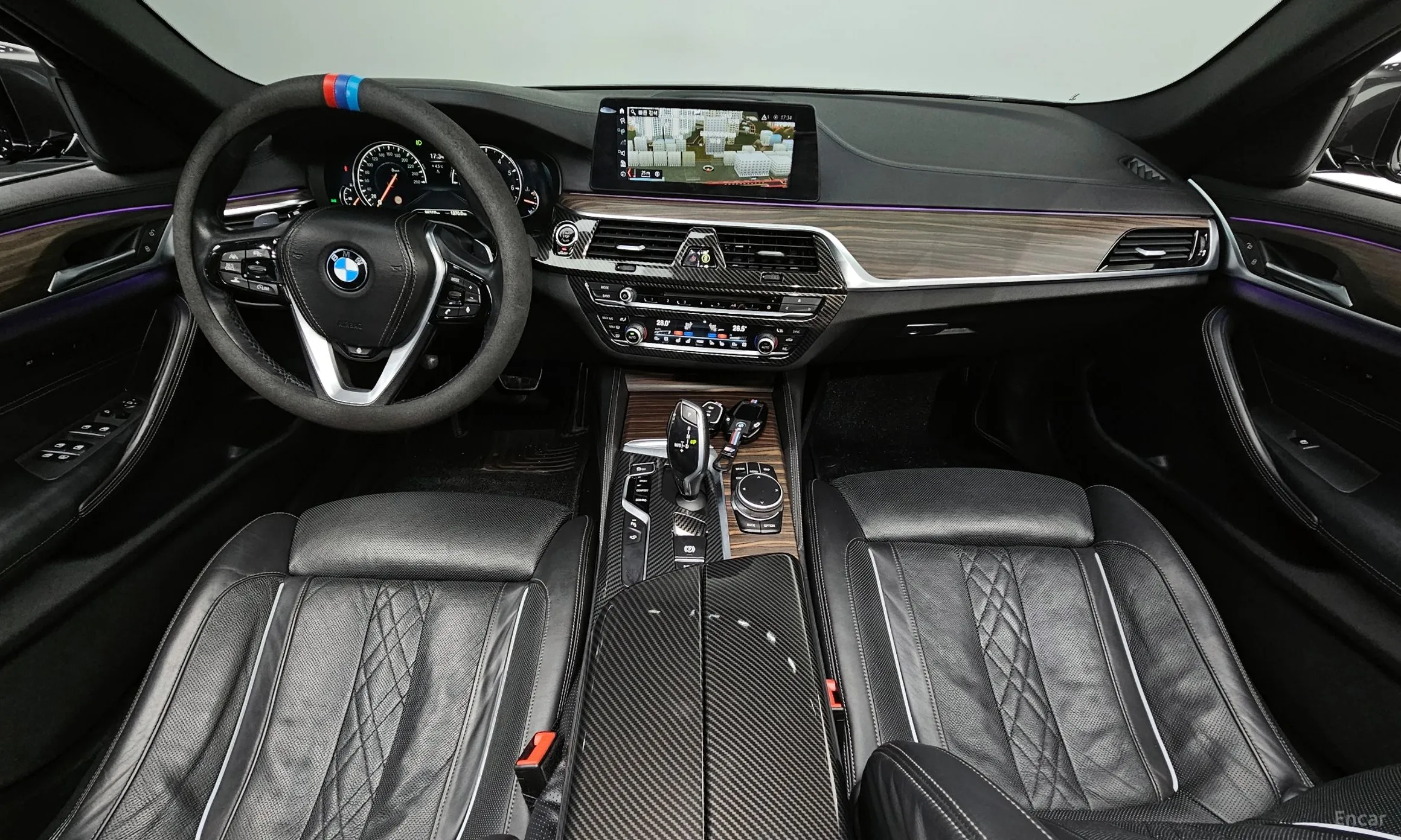 BMW 5 Series (G30) превью 4