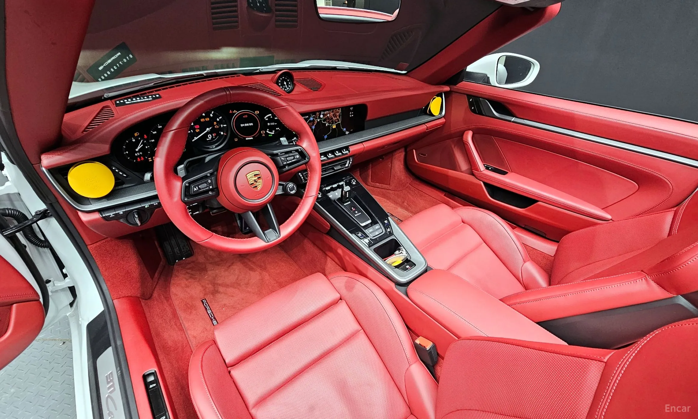 Porsche 911 (992) превью 4