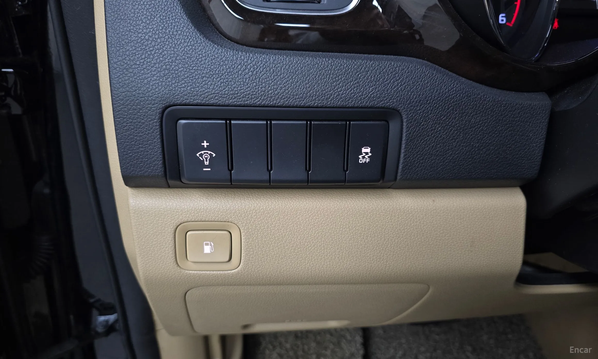 Kia Carnival превью 19