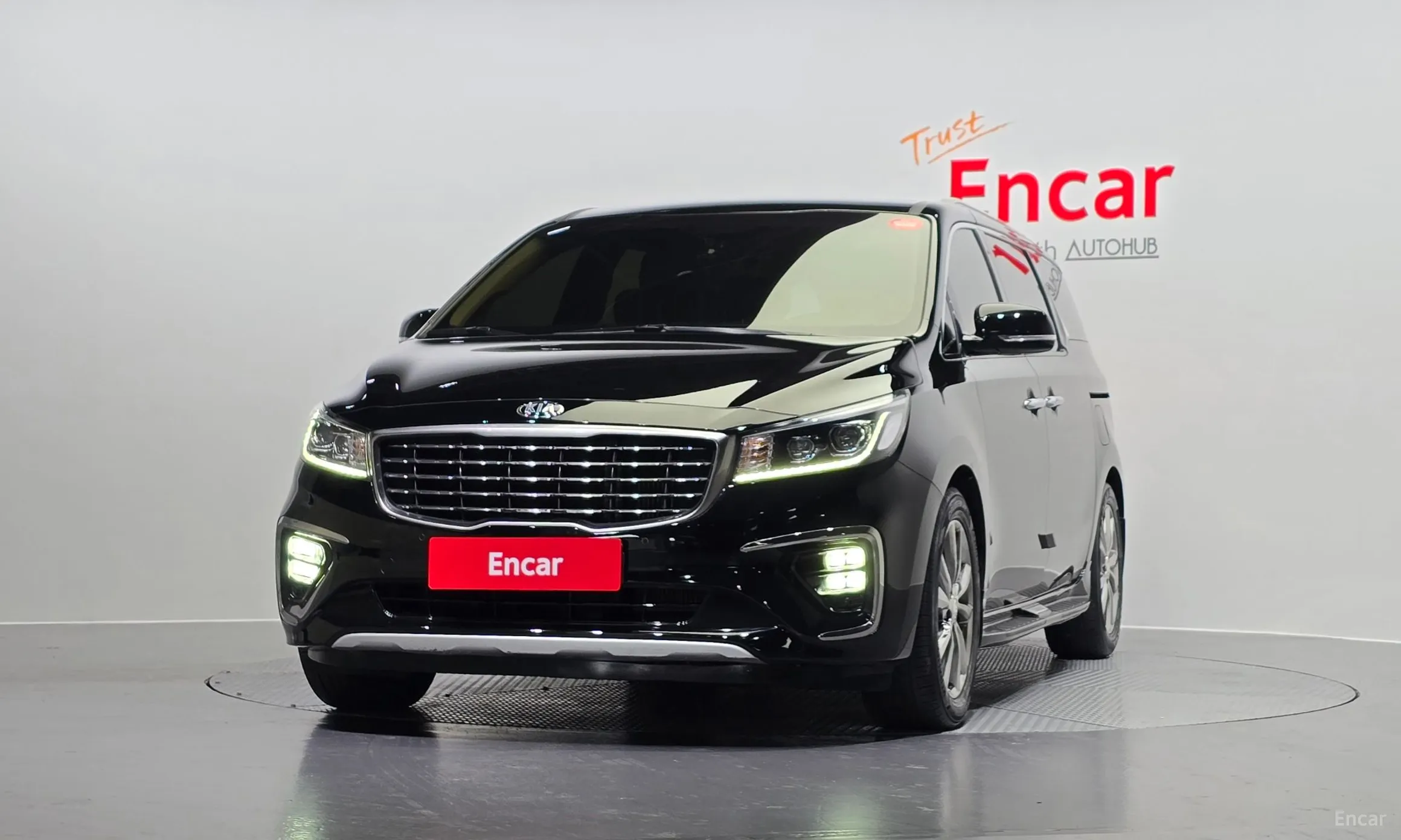 Kia Carnival превью 3