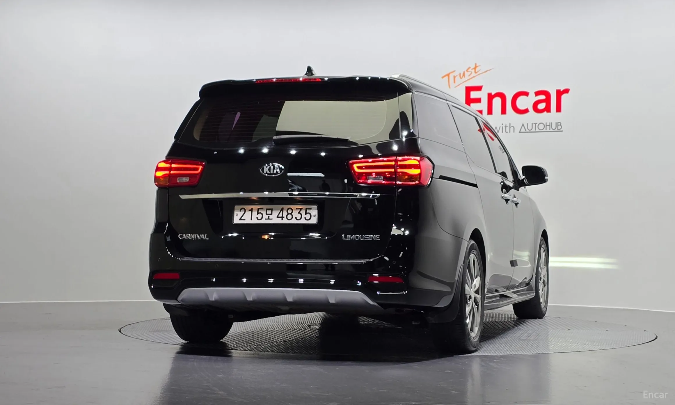 Kia Carnival превью 4