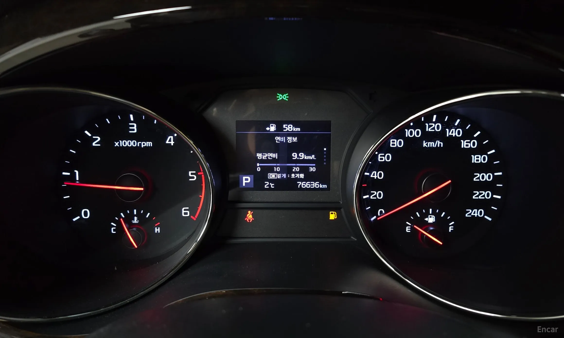 Kia Carnival превью 8