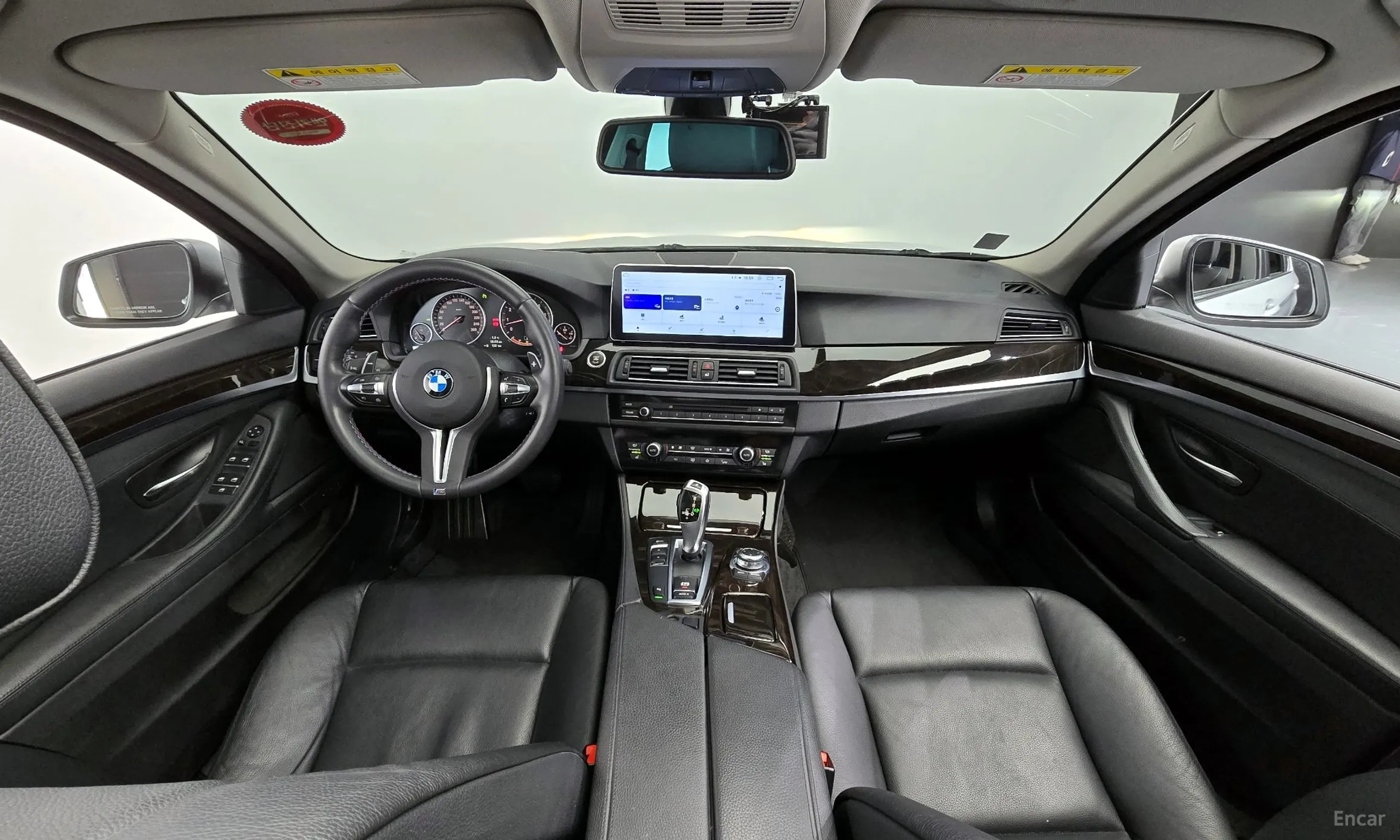 BMW 5 Series (F10) превью 4