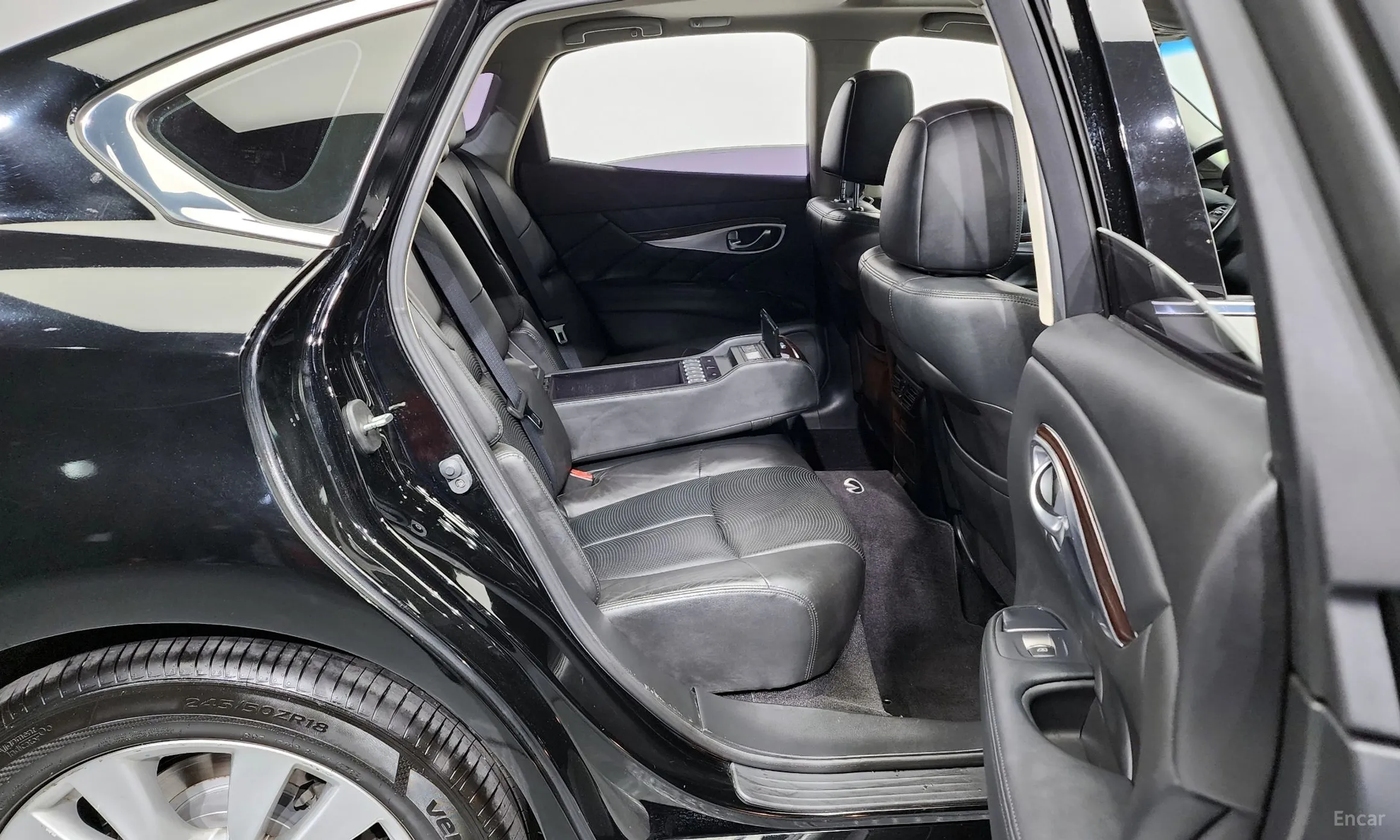 Infiniti M37 превью 12