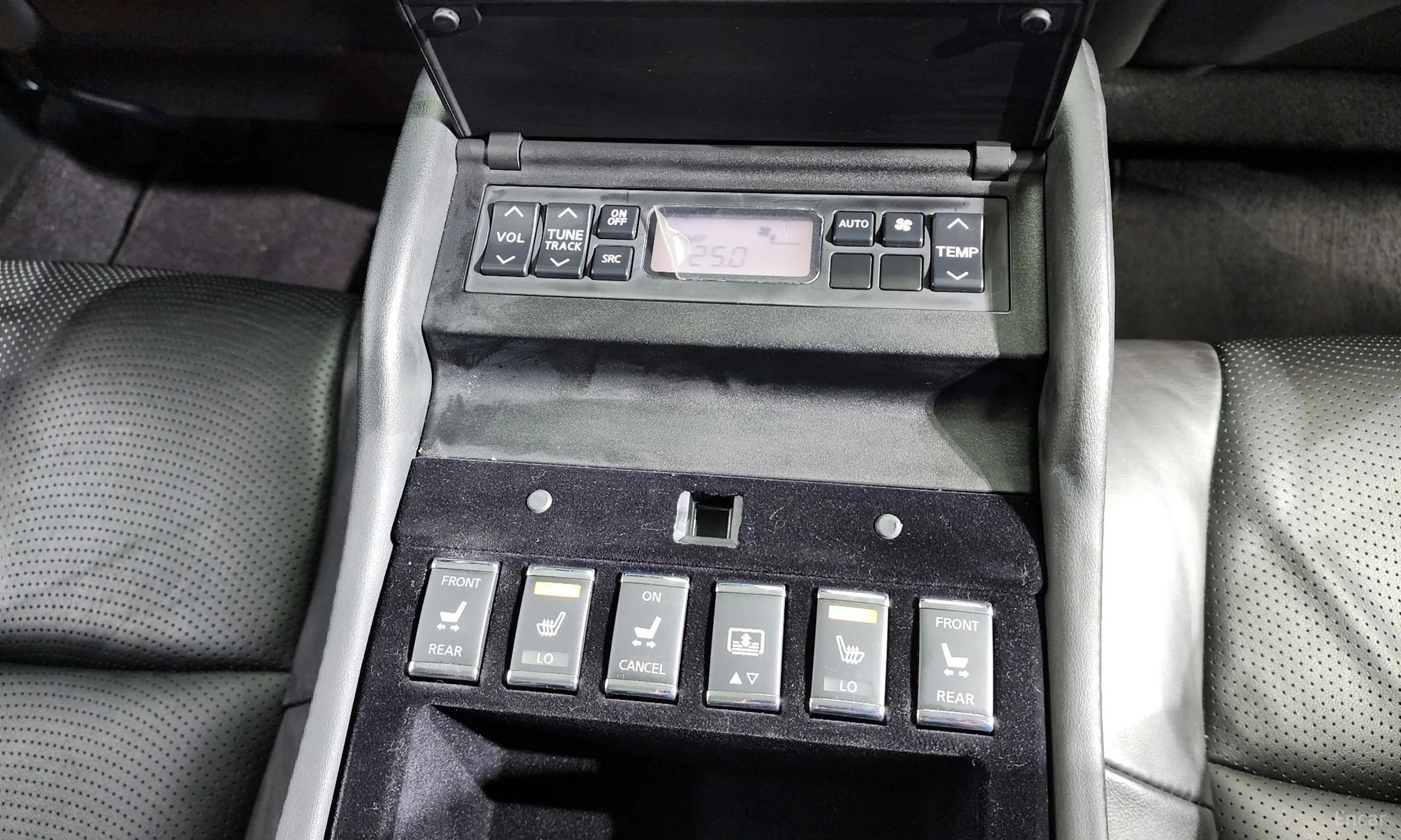 Infiniti M37 превью 18