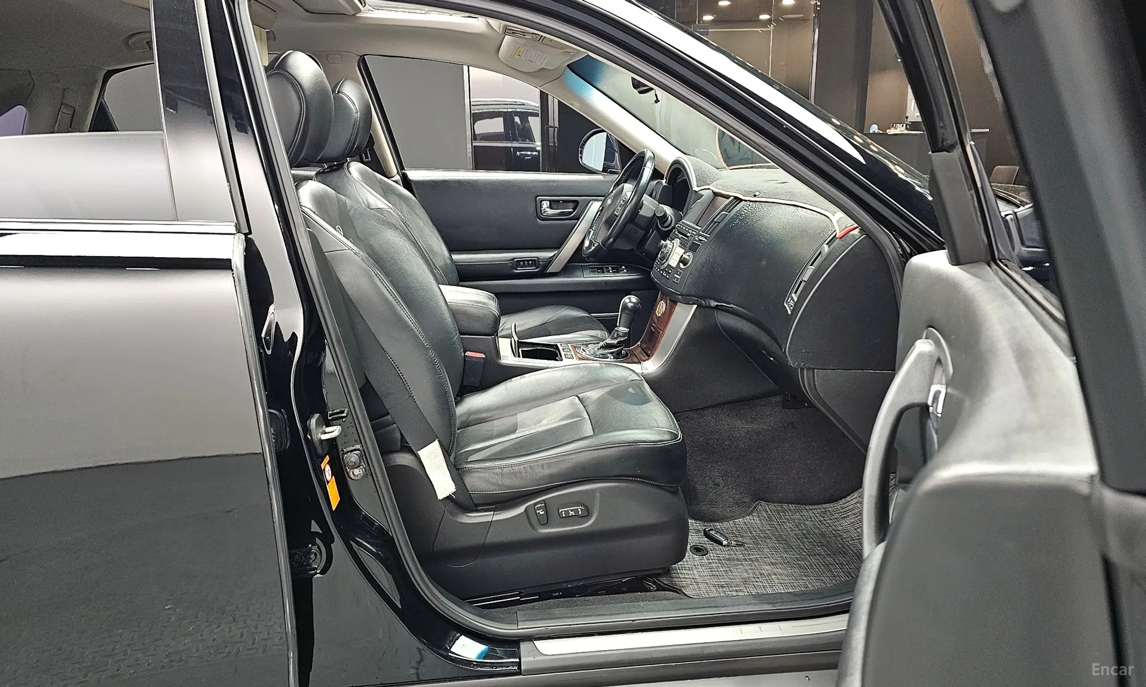 Infiniti FX45 превью 11