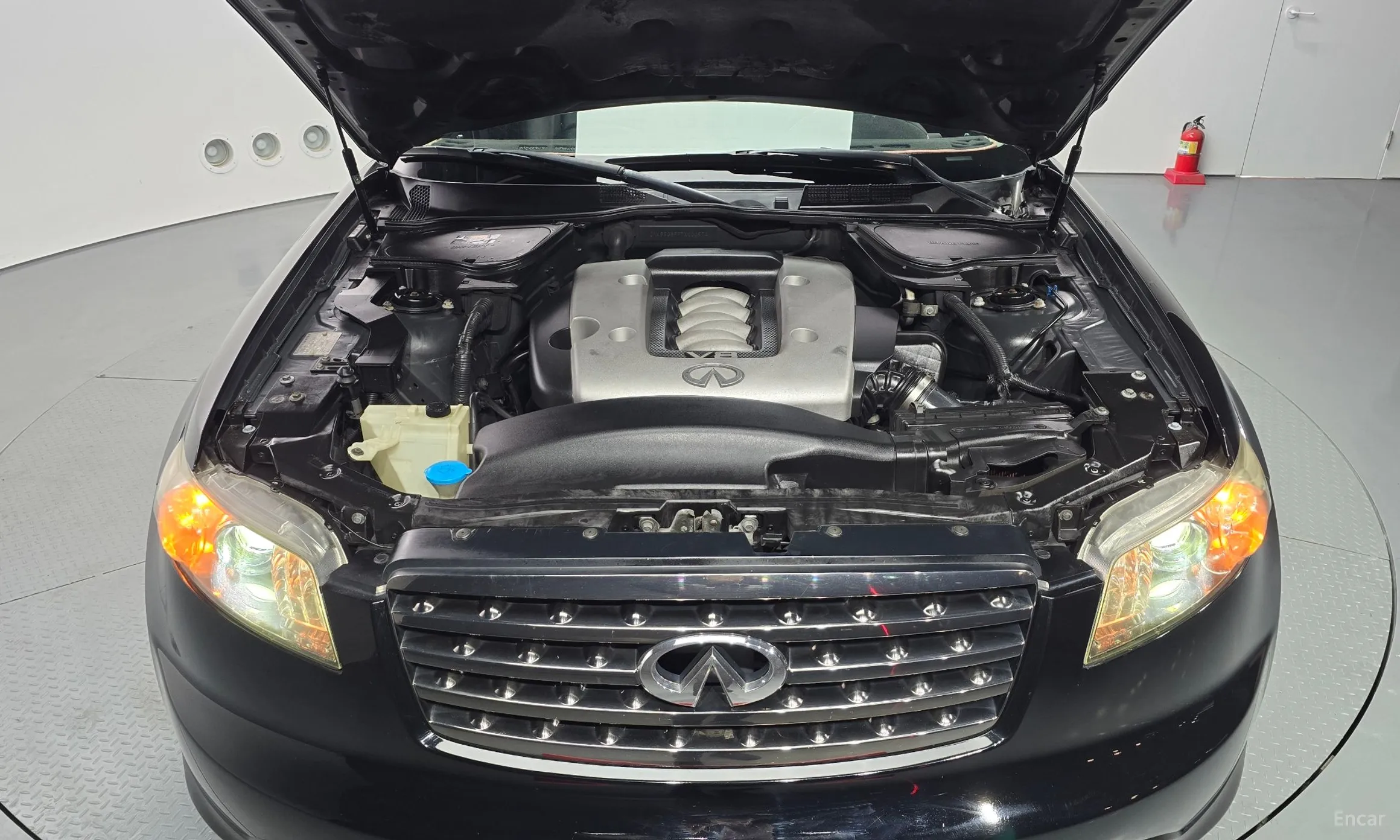Infiniti FX45 превью 6