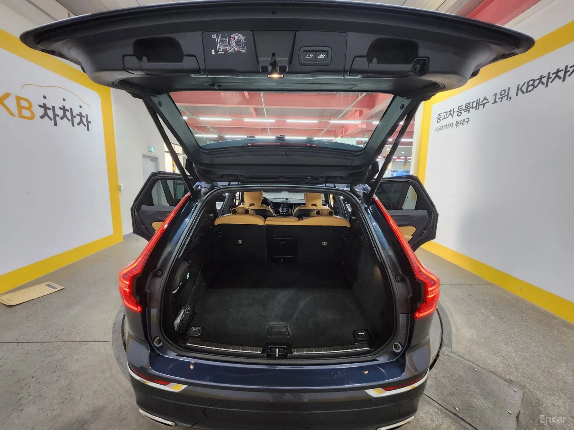 Volvo XC60 Gen 2 превью 13
