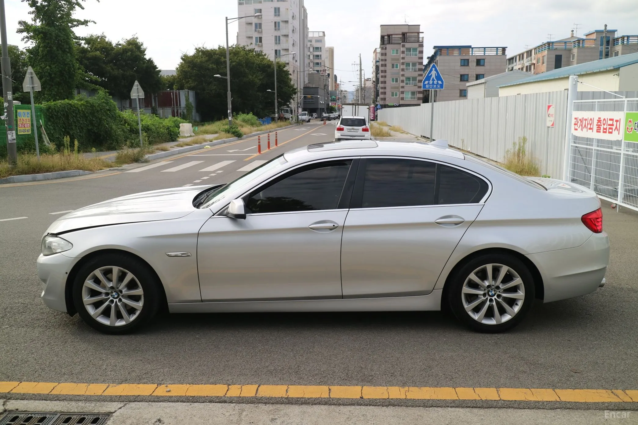 BMW 5 Series (F10) превью 2