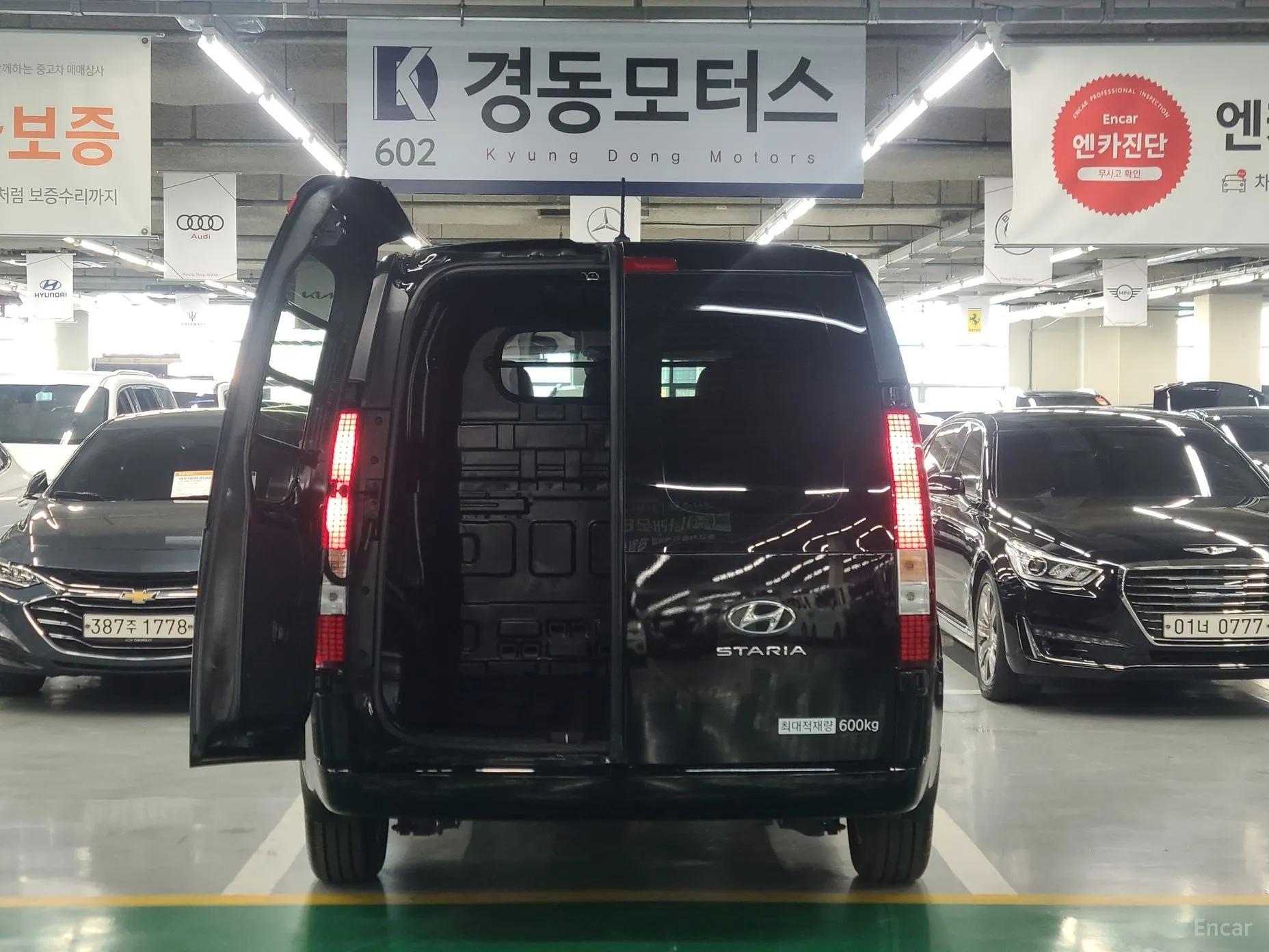 Hyundai Staria превью 4