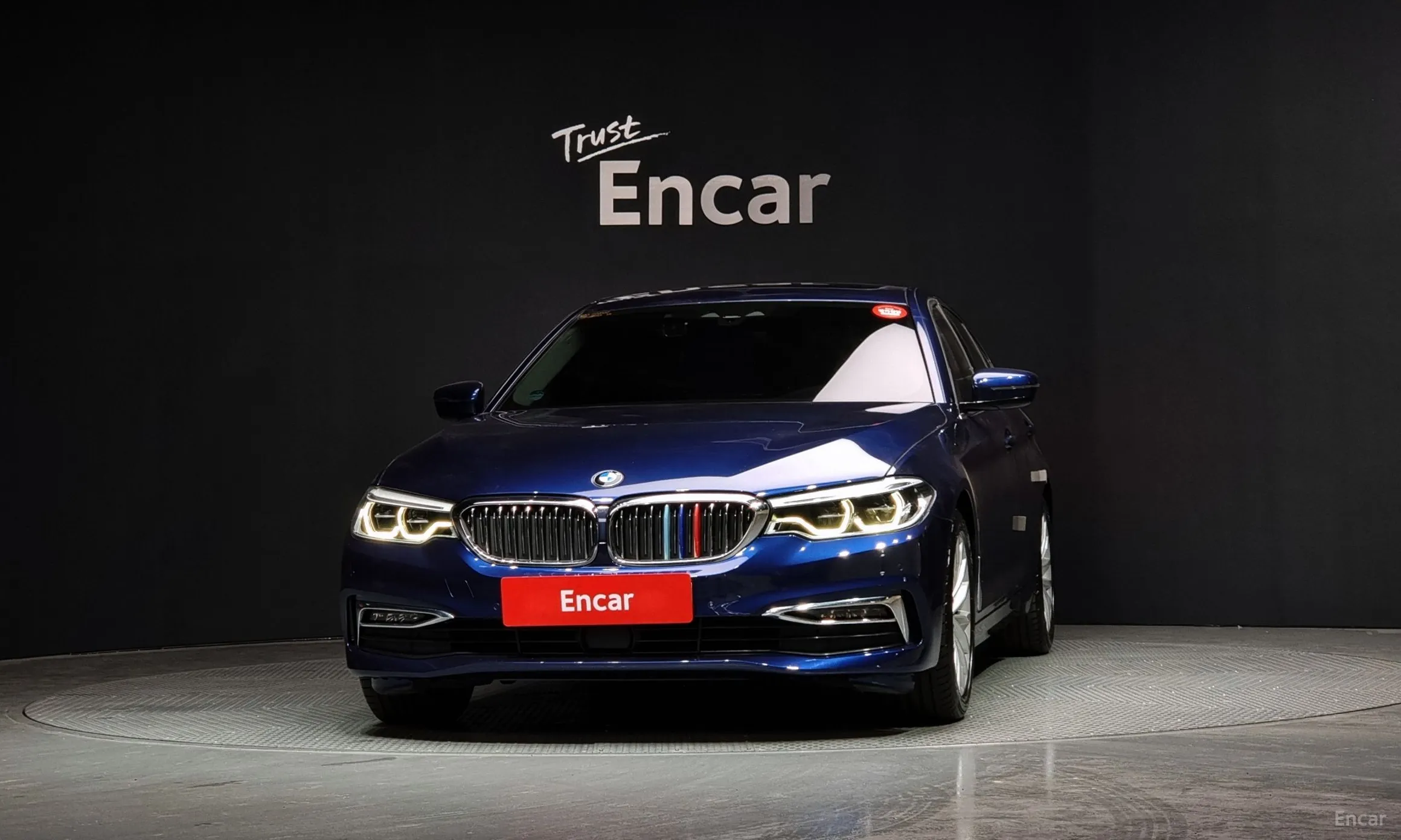 BMW 5 Series (G30) превью 2