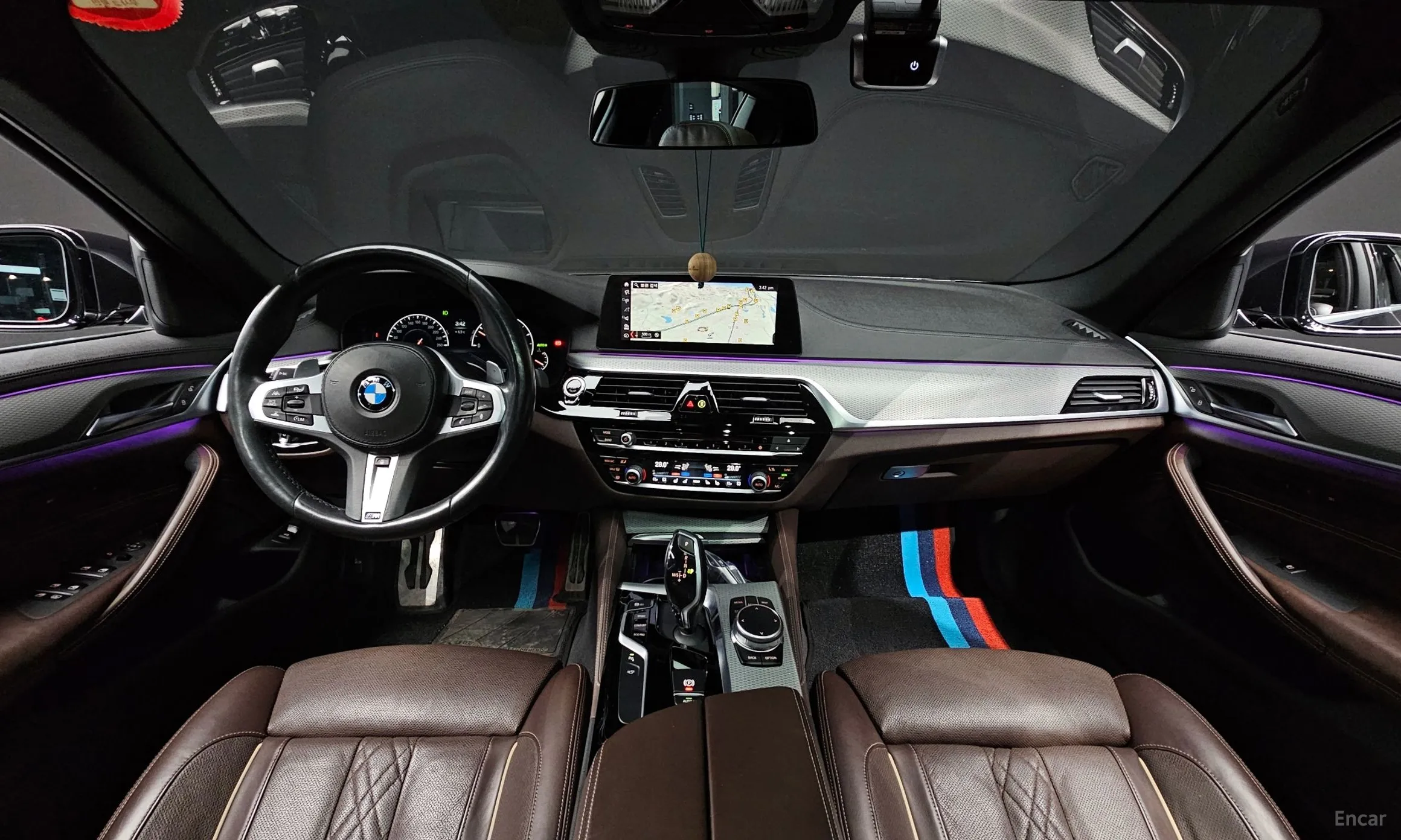 BMW 5 Series (G30) превью 4