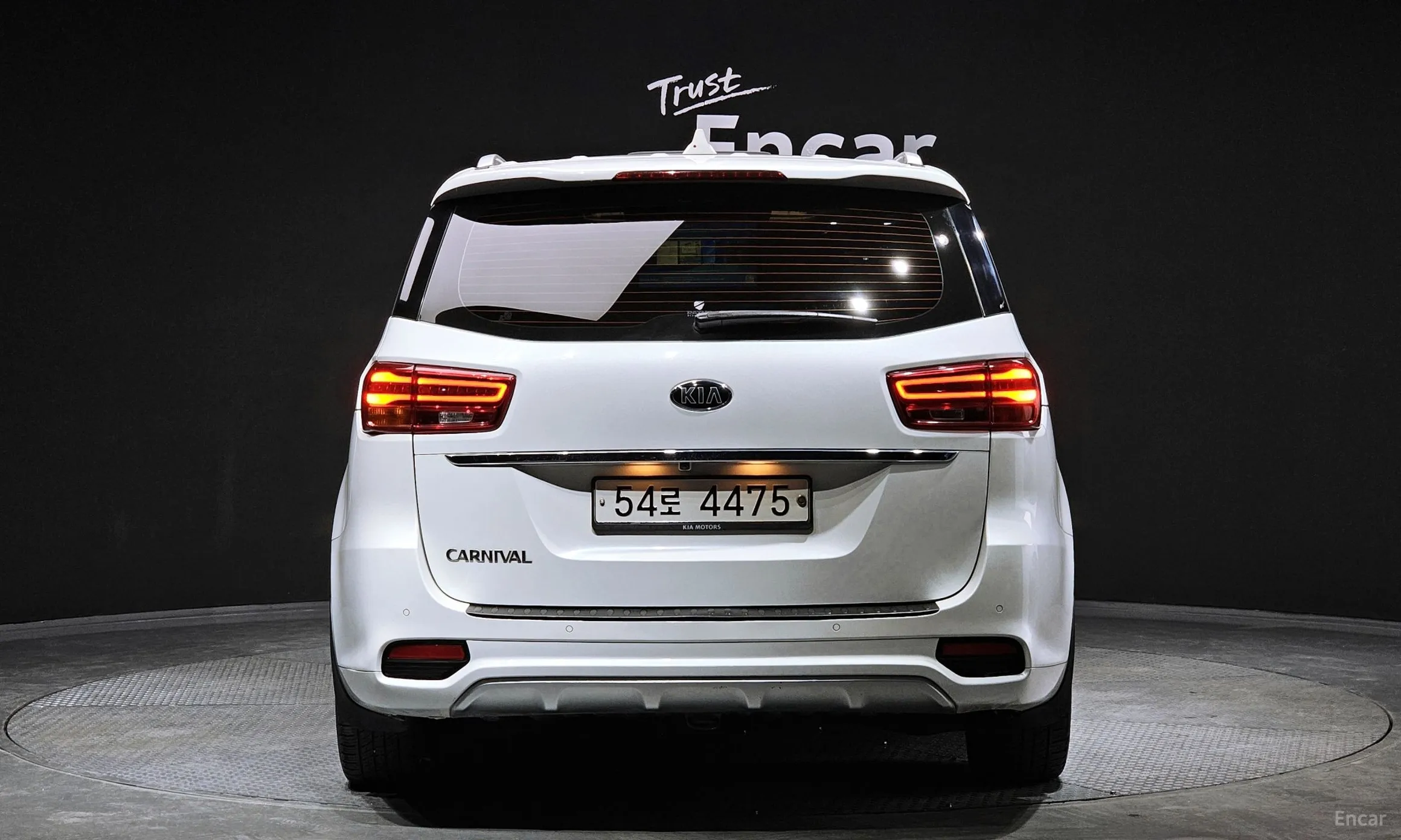 Kia Carnival превью 3