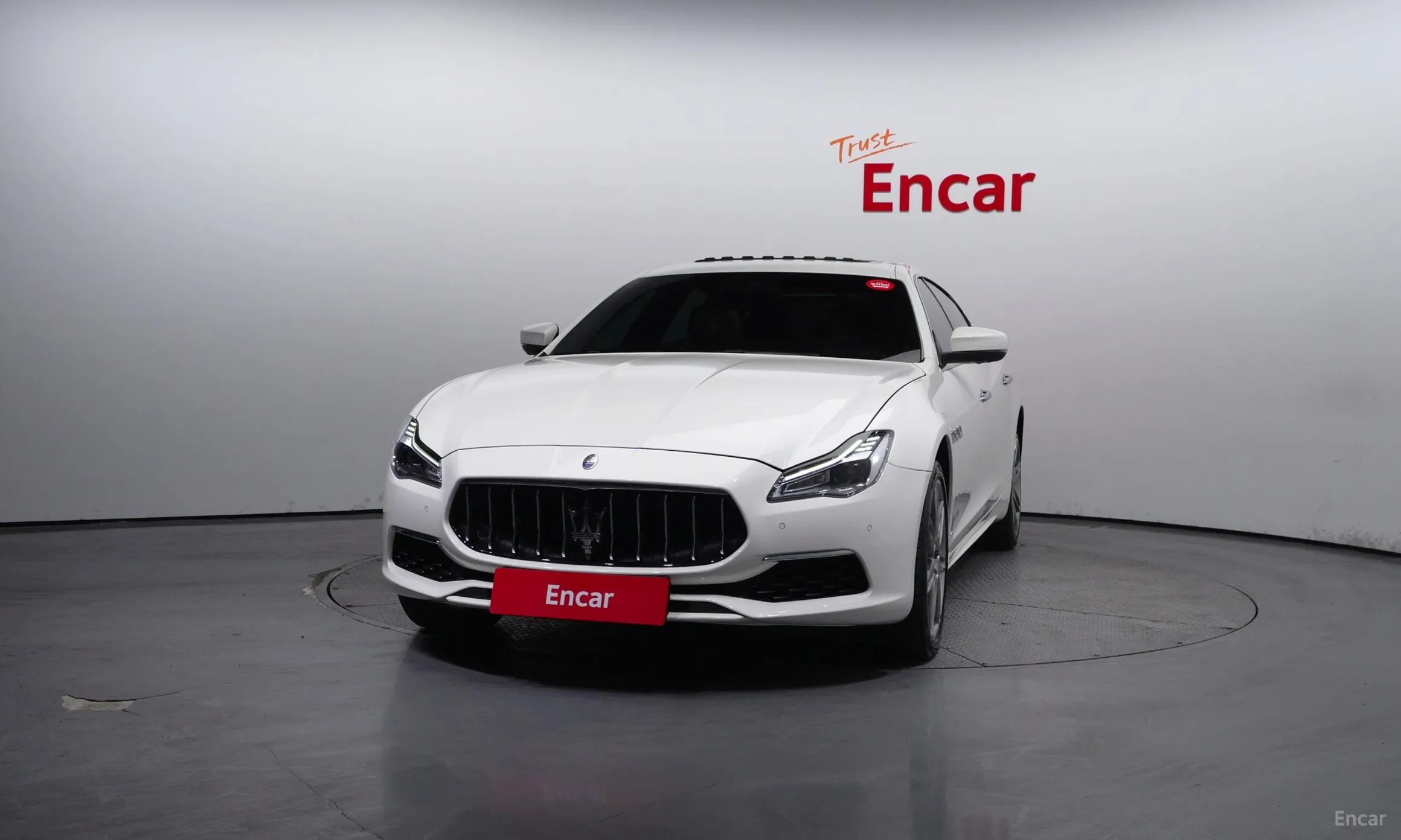 Maserati Quattroporte превью 3