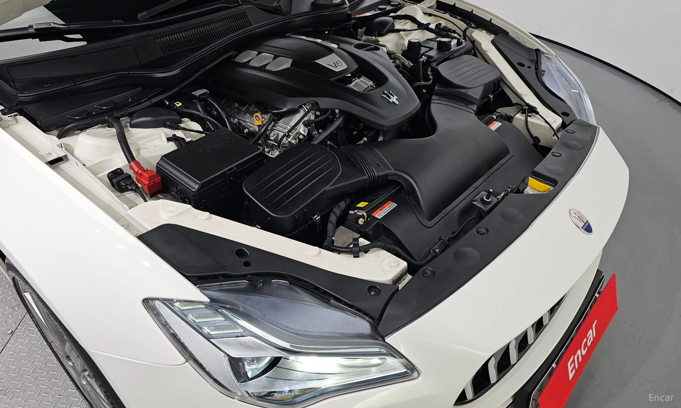 Maserati Quattroporte превью 6