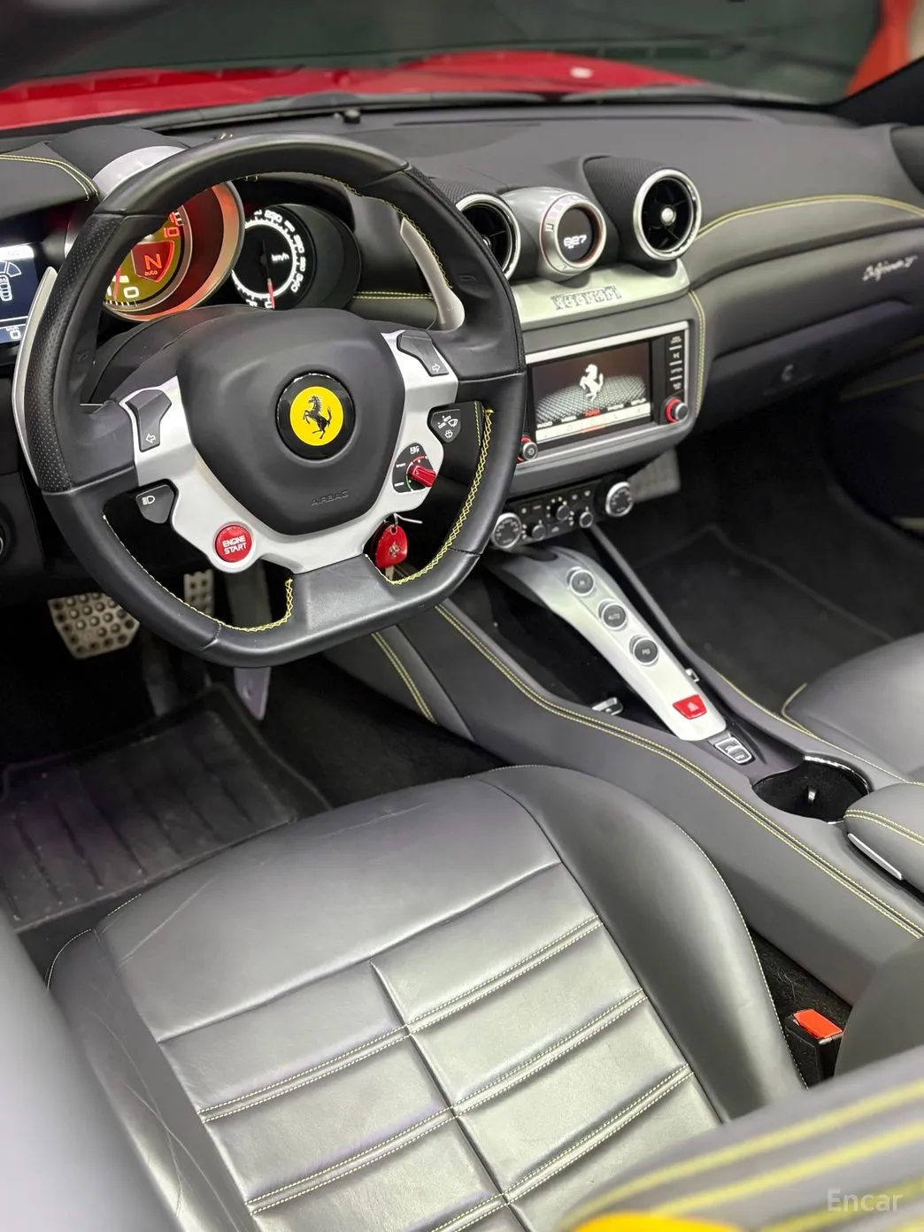 Ferrari California превью 10